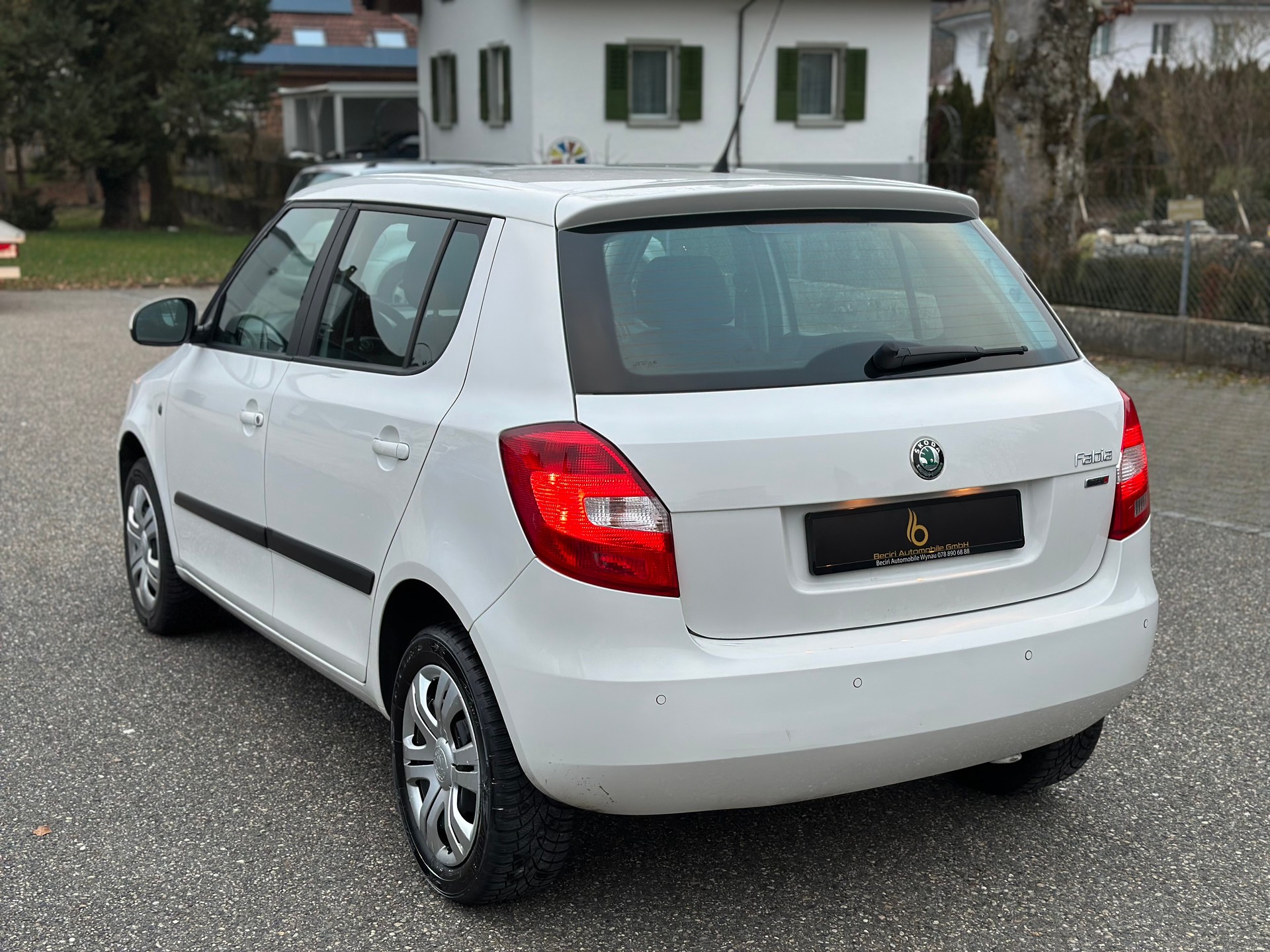 SKODA Fabia 1.2 TSI Ambiente DSG-image-4