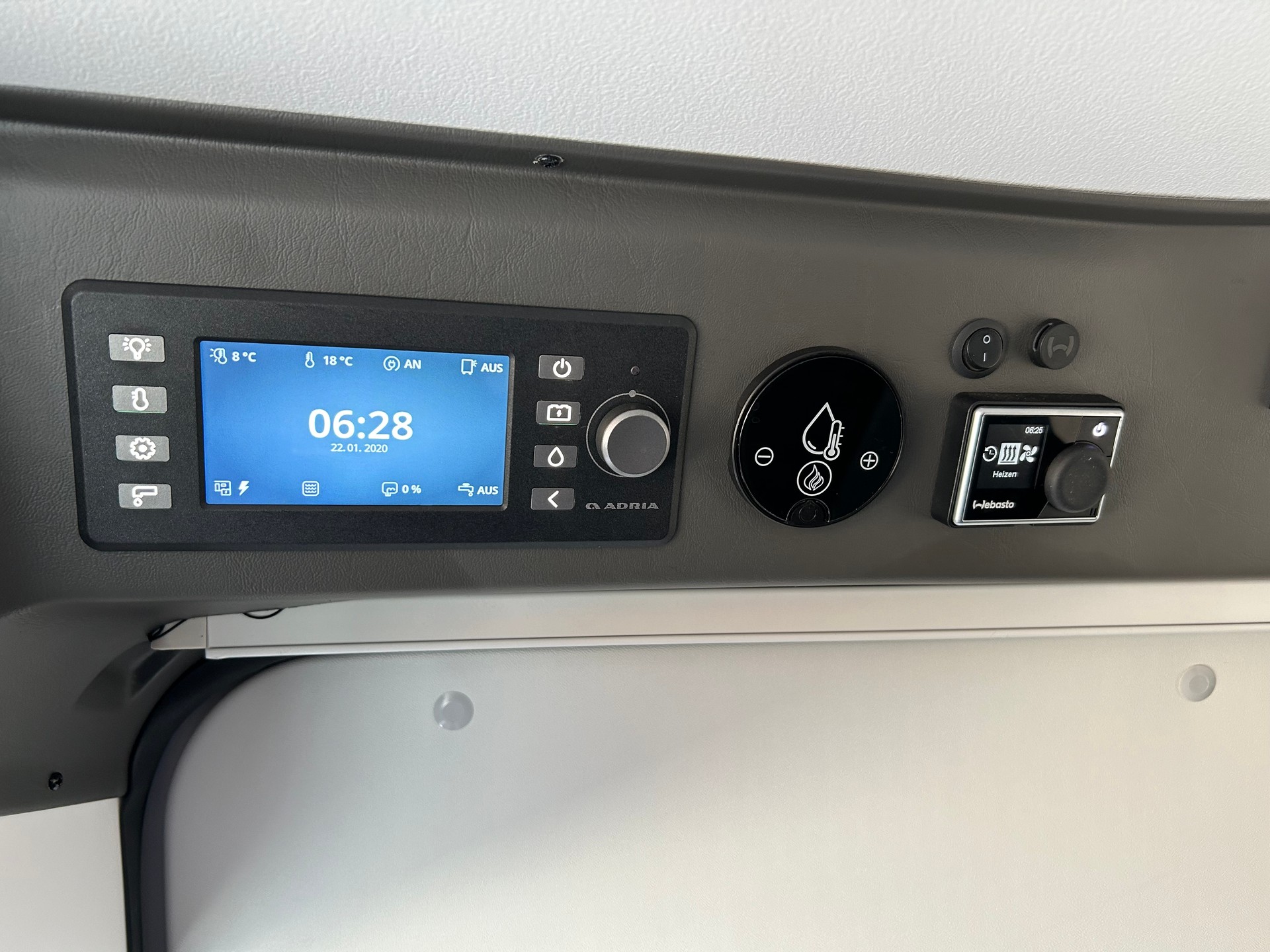 ADRIA Twin Supreme 640 SGX-image-28