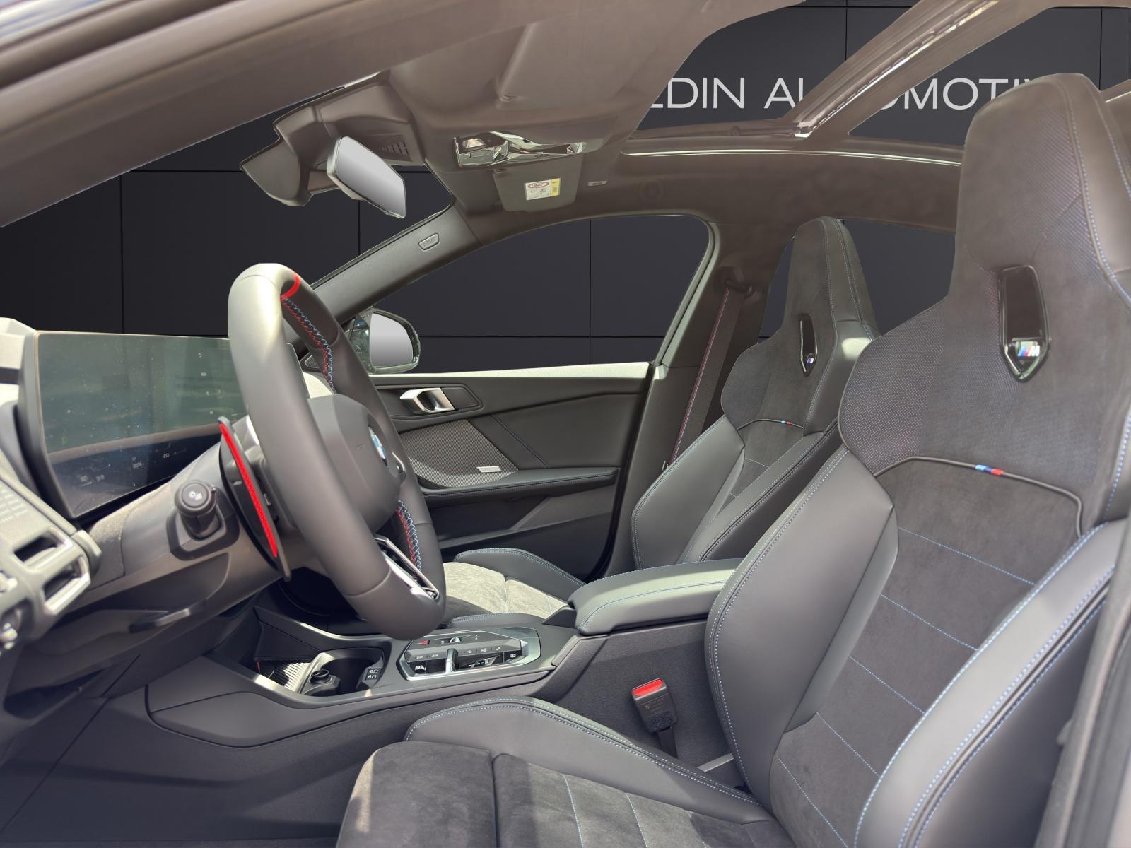 BMW M235i xDrive Gran Coupé-showroom-element-1