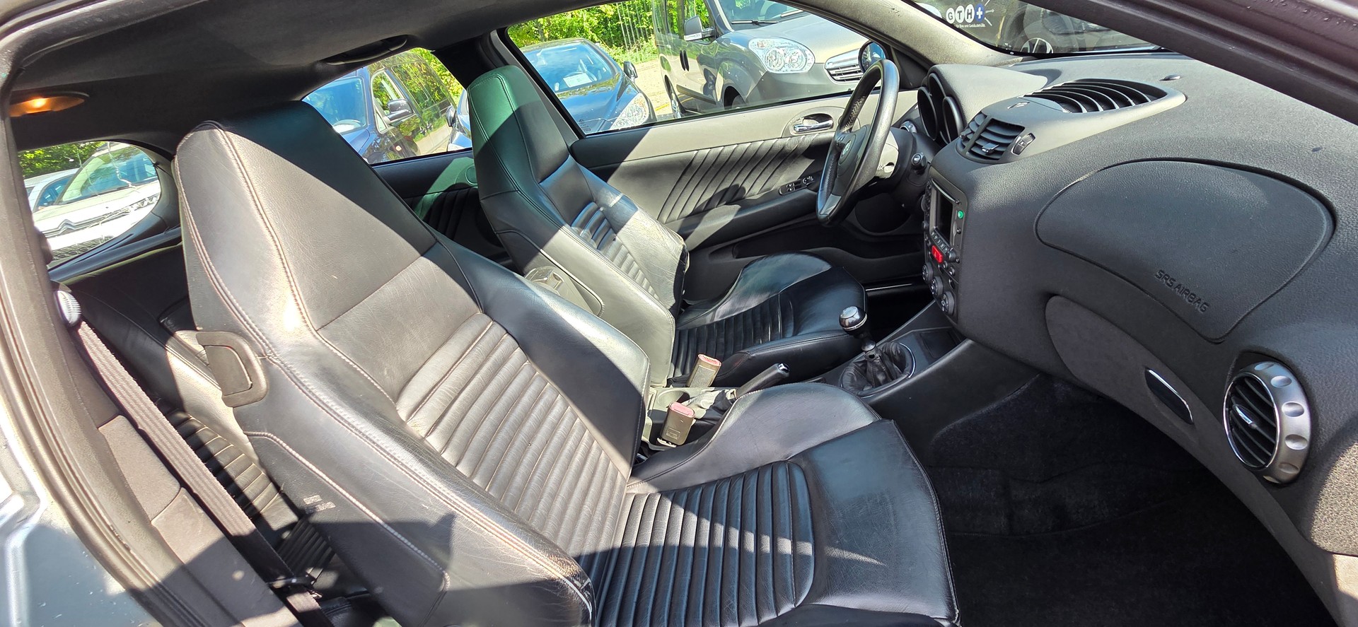 ALFA ROMEO 147 3.2 GTA-image-3