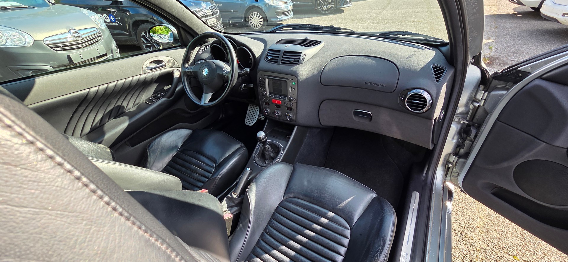 ALFA ROMEO 147 3.2 GTA-image-4