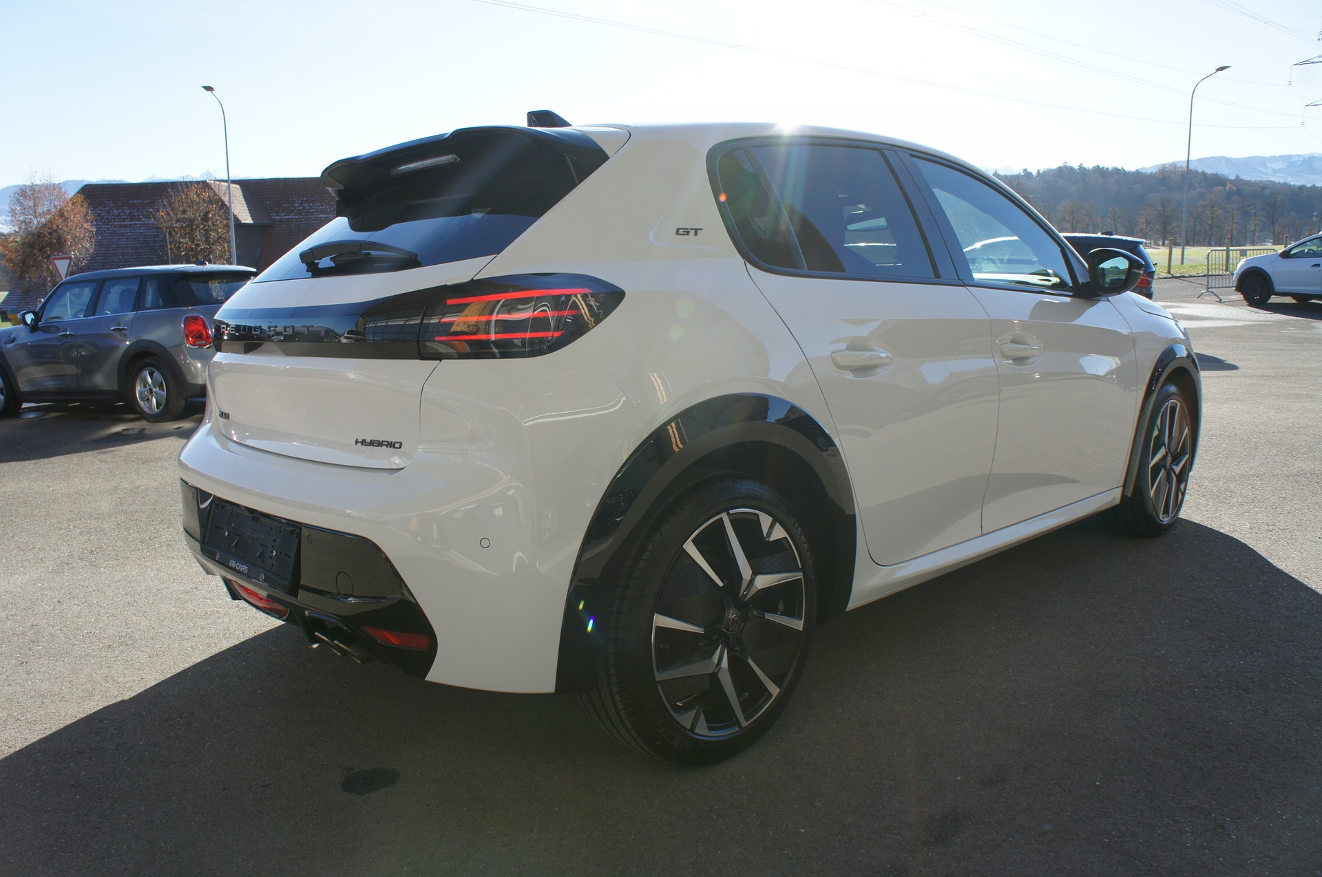 PEUGEOT 208 1.2 MHEV 145 GT-image-4