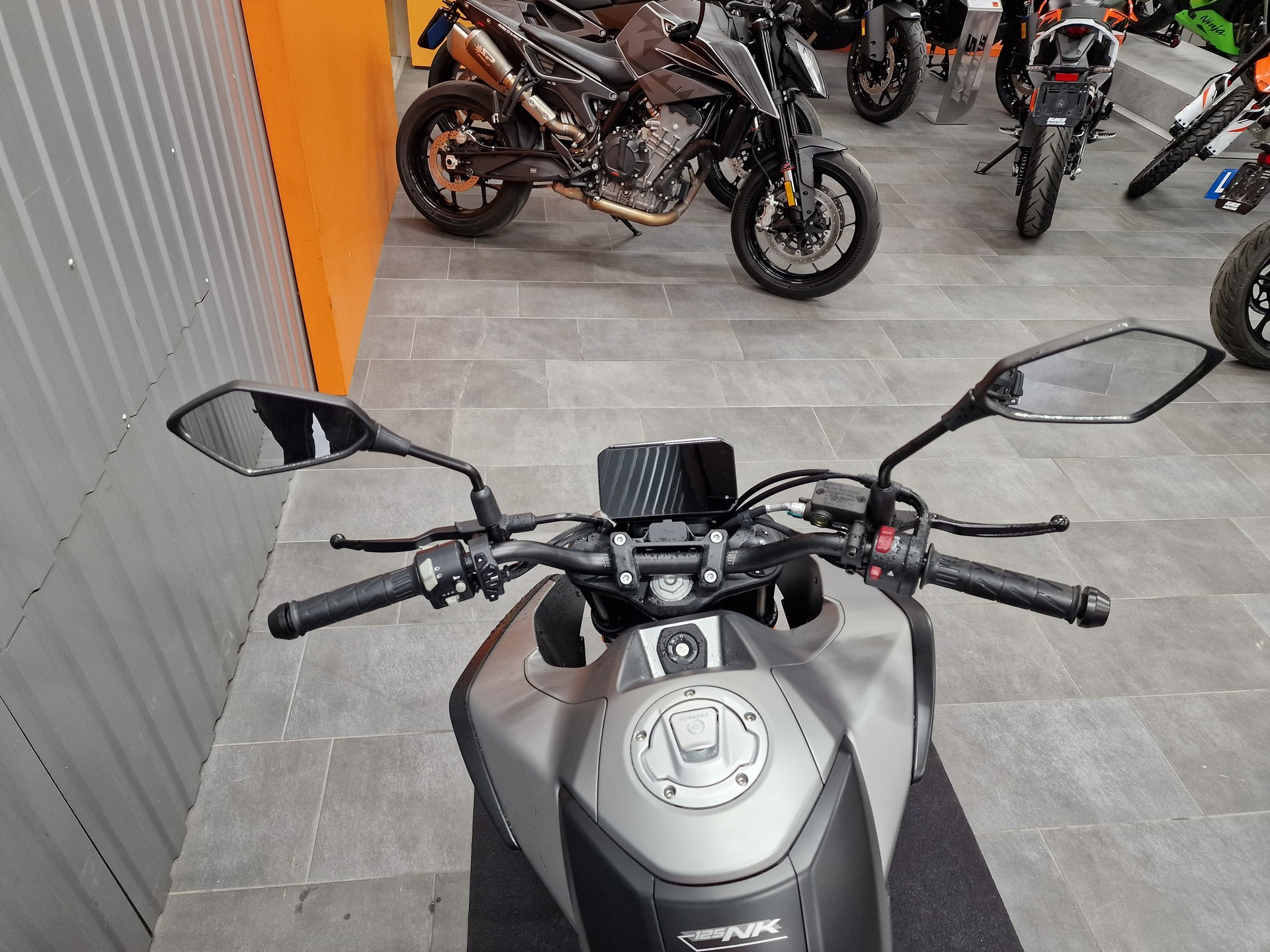 CF MOTO NK 125-image-8
