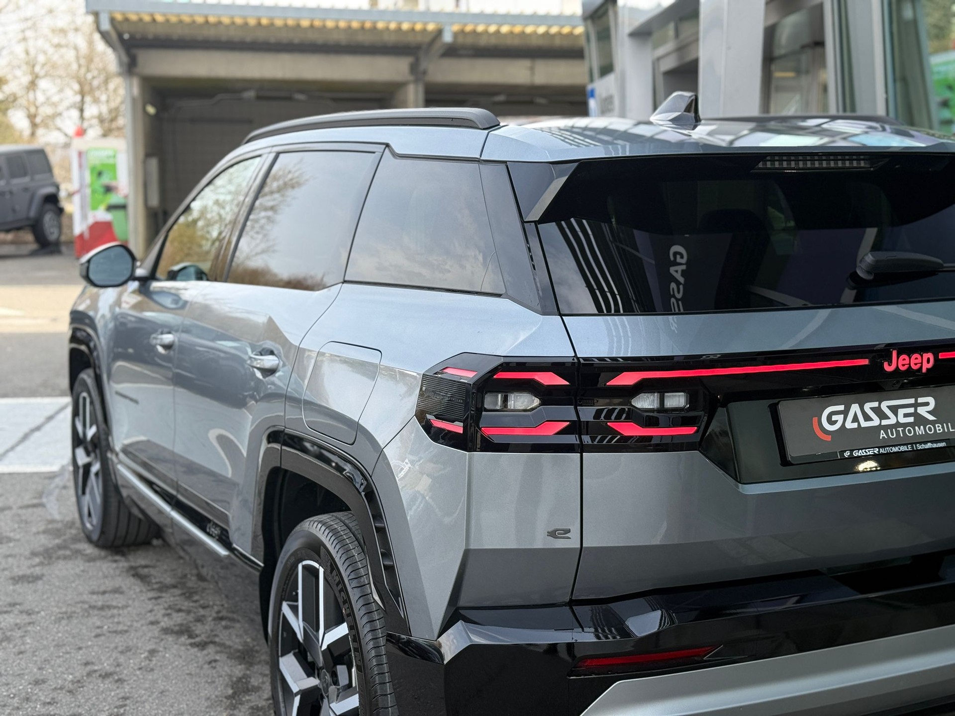 JEEP Compass Elektro 74kWh First Edition-image-4
