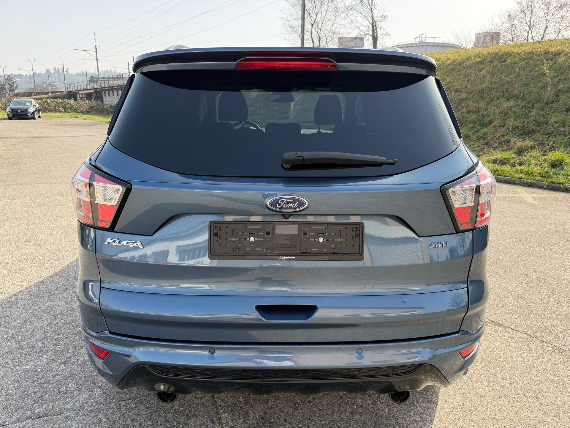 FORD Kuga 2.0 TDCi ST Line High 4WD PowerShift-showroom-element-3