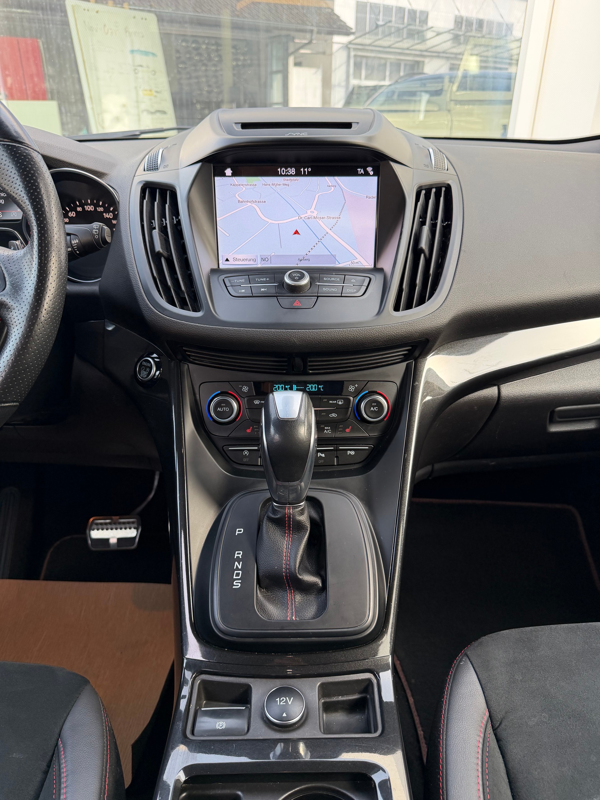 FORD Kuga 2.0 TDCi ST Line High 4WD PowerShift-image-11