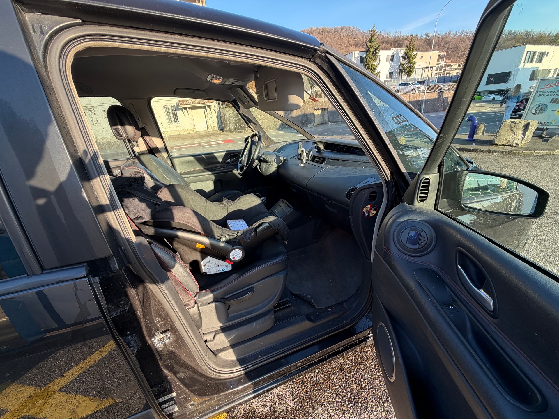 RENAULT Grand Espace 2.0 dCi Dynamic Automatic-image-5