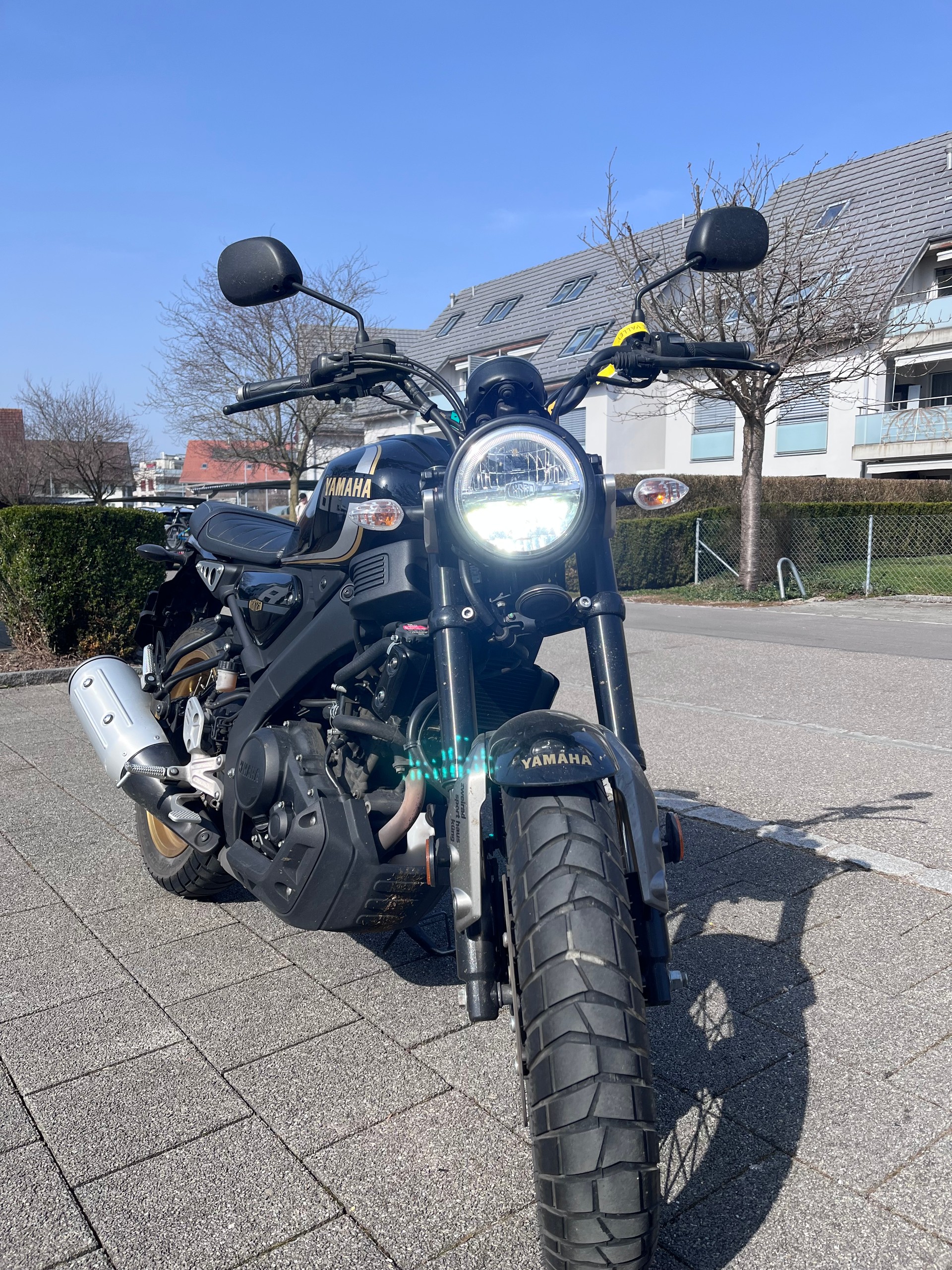 YAMAHA XSR 125 Legacy-image-3