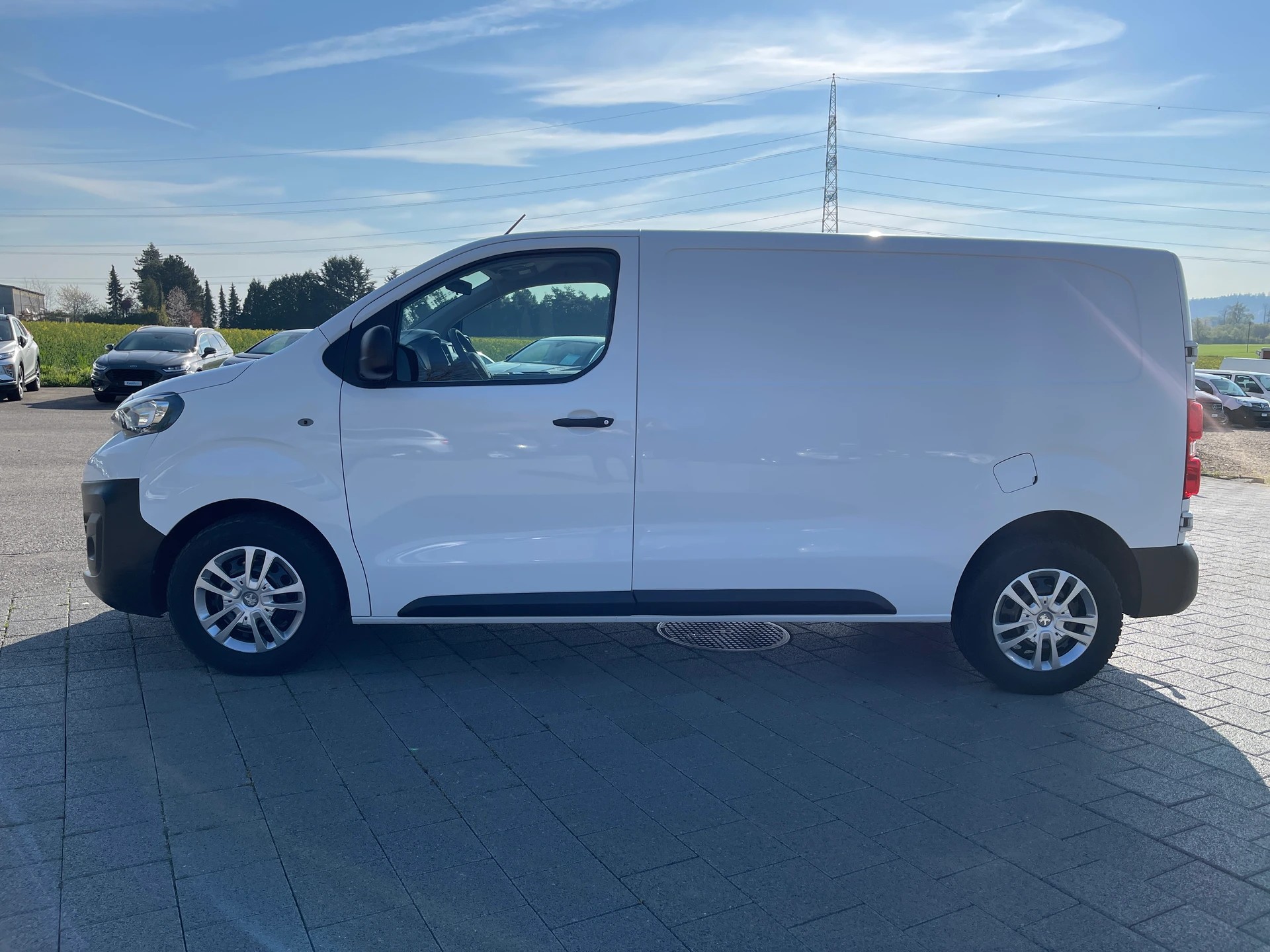 PEUGEOT Expert 2.0 BlueHDi 120 Active Standard-image-2