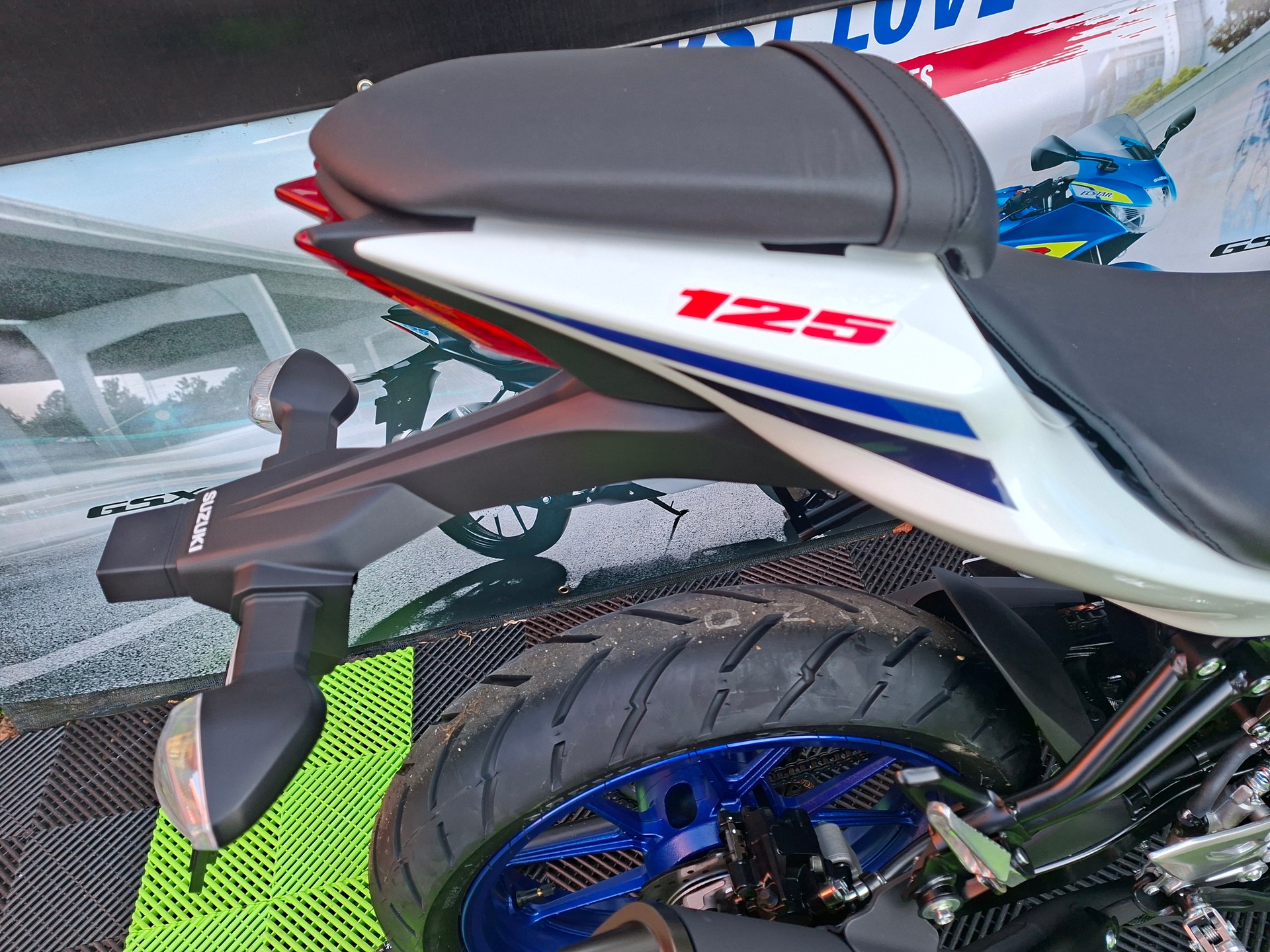SUZUKI GSX-S 125-image-12