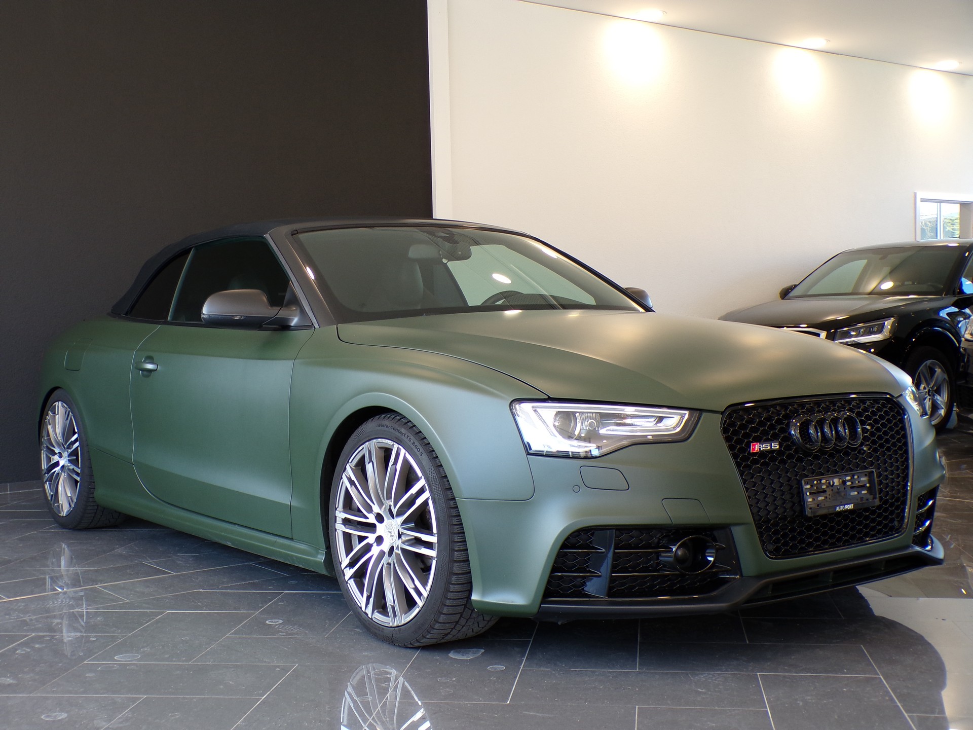 AUDI RS5 Cabrio 4.2 FSI quattro S-tronic-image-11