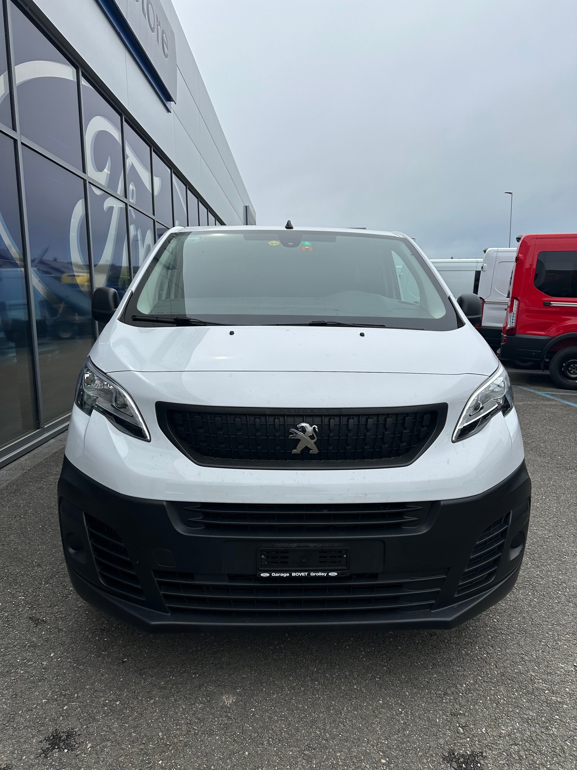 PEUGEOT Expert fourg. Standard 1.5 BlueHDi-image-8