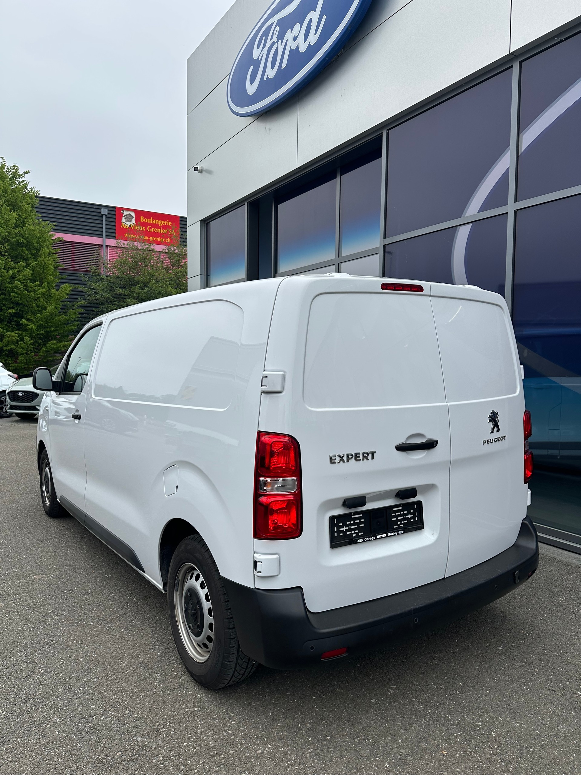 PEUGEOT Expert fourg. Standard 1.5 BlueHDi-image-3