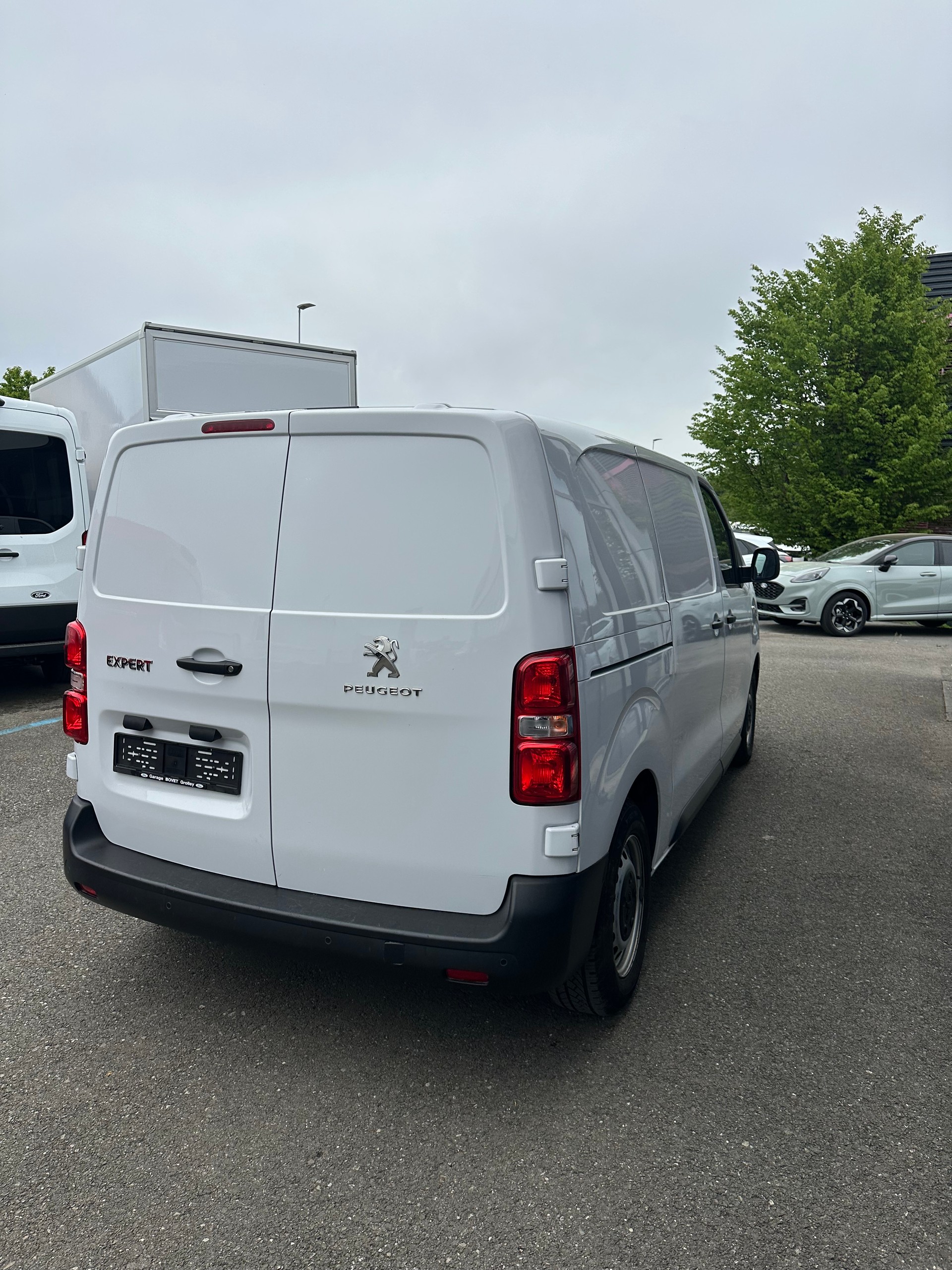 PEUGEOT Expert fourg. Standard 1.5 BlueHDi-image-5