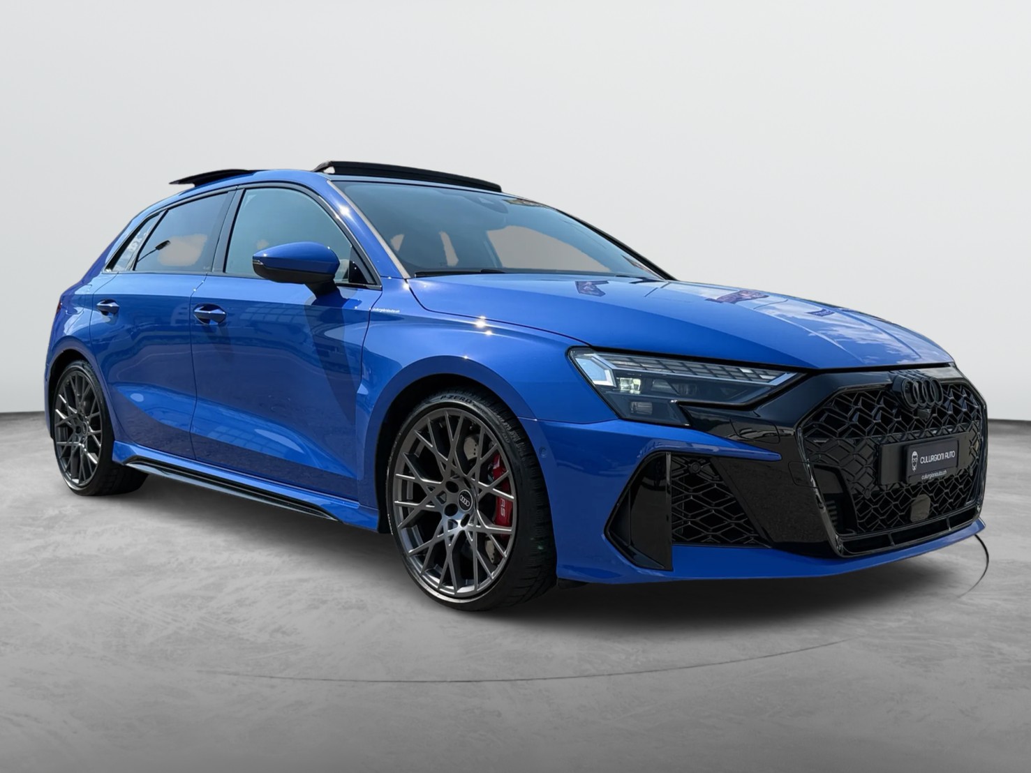 AUDI RS3 Sportback 2.5 TSI quattro S-tronic-showroom-element-2