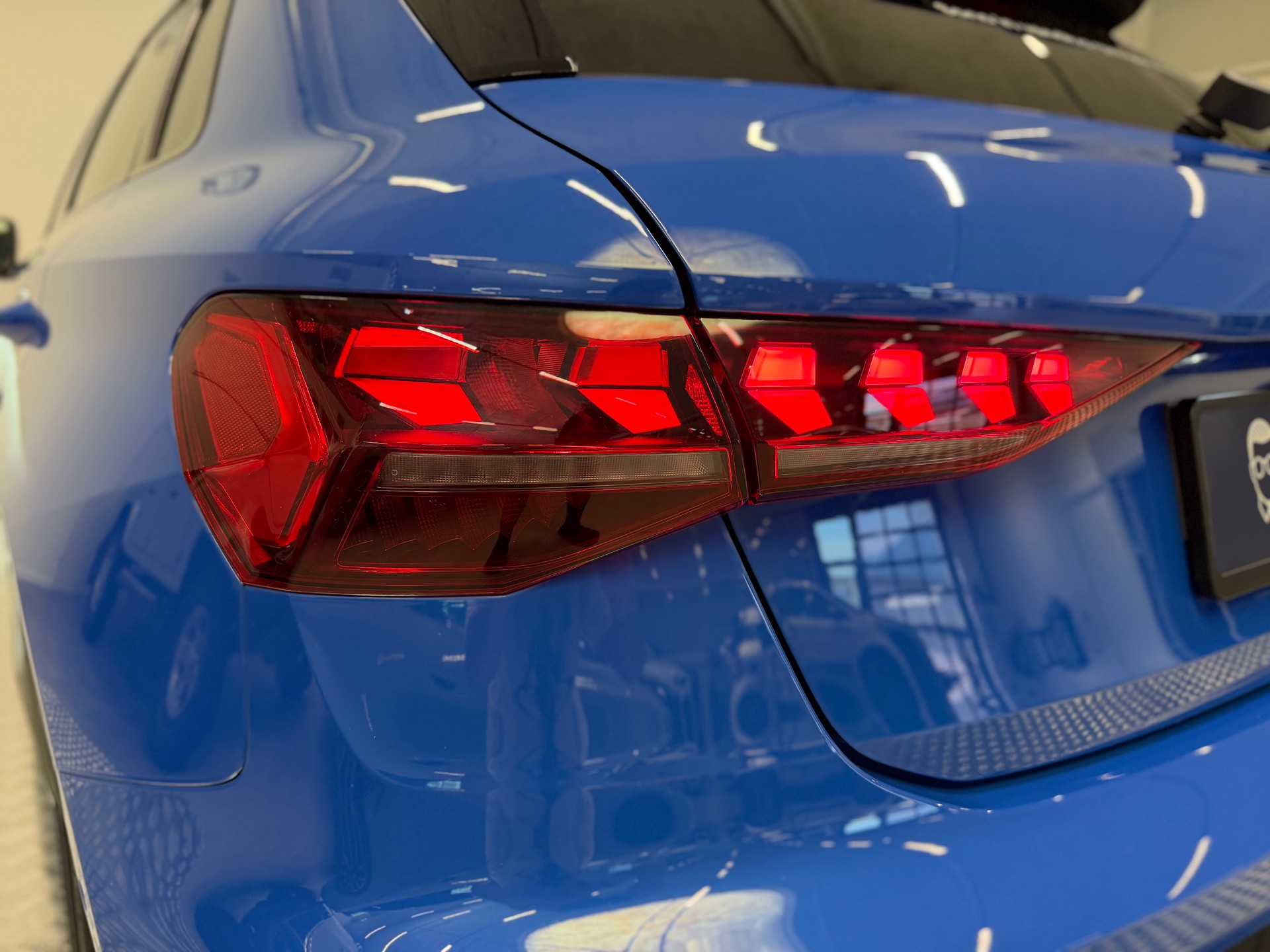 AUDI RS3 Sportback 2.5 TSI quattro S-tronic-image-16