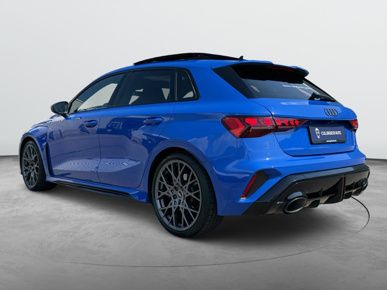 AUDI RS3 Sportback 2.5 TSI quattro S-tronic-image-6