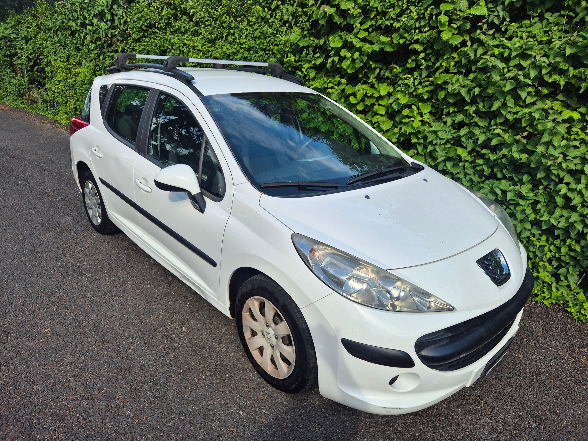 PEUGEOT 207 SW 1.4 16V Trendy-image-1