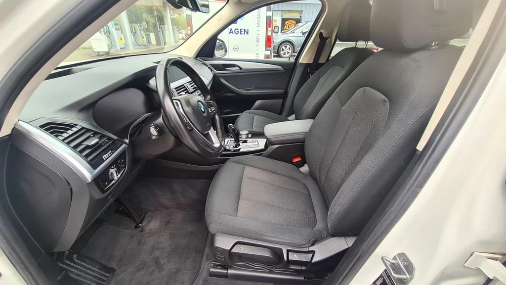 BMW X3 xDrive 48V 20d Steptronic ** Gr-Navi ** Sitzheizung ** Head UP Display ** PDC V+H ** Frisch Ab MFK & Service **-image-14
