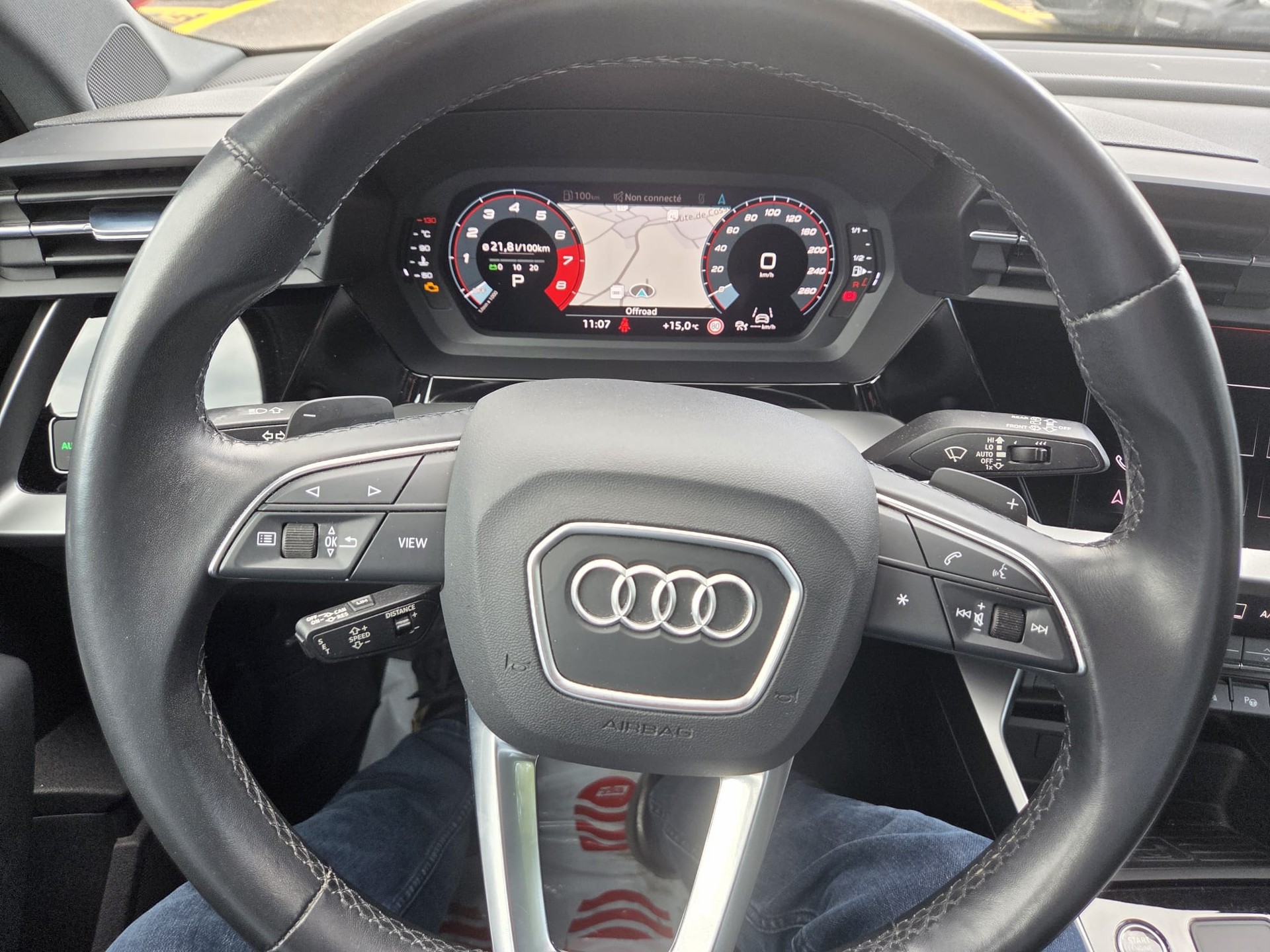 AUDI A3 Sportback 35 TFSI Attraction S-tronic ** Service & MFK ** Expertise & service du jour ** Mild Hybride ** Rabais plaques %-image-6