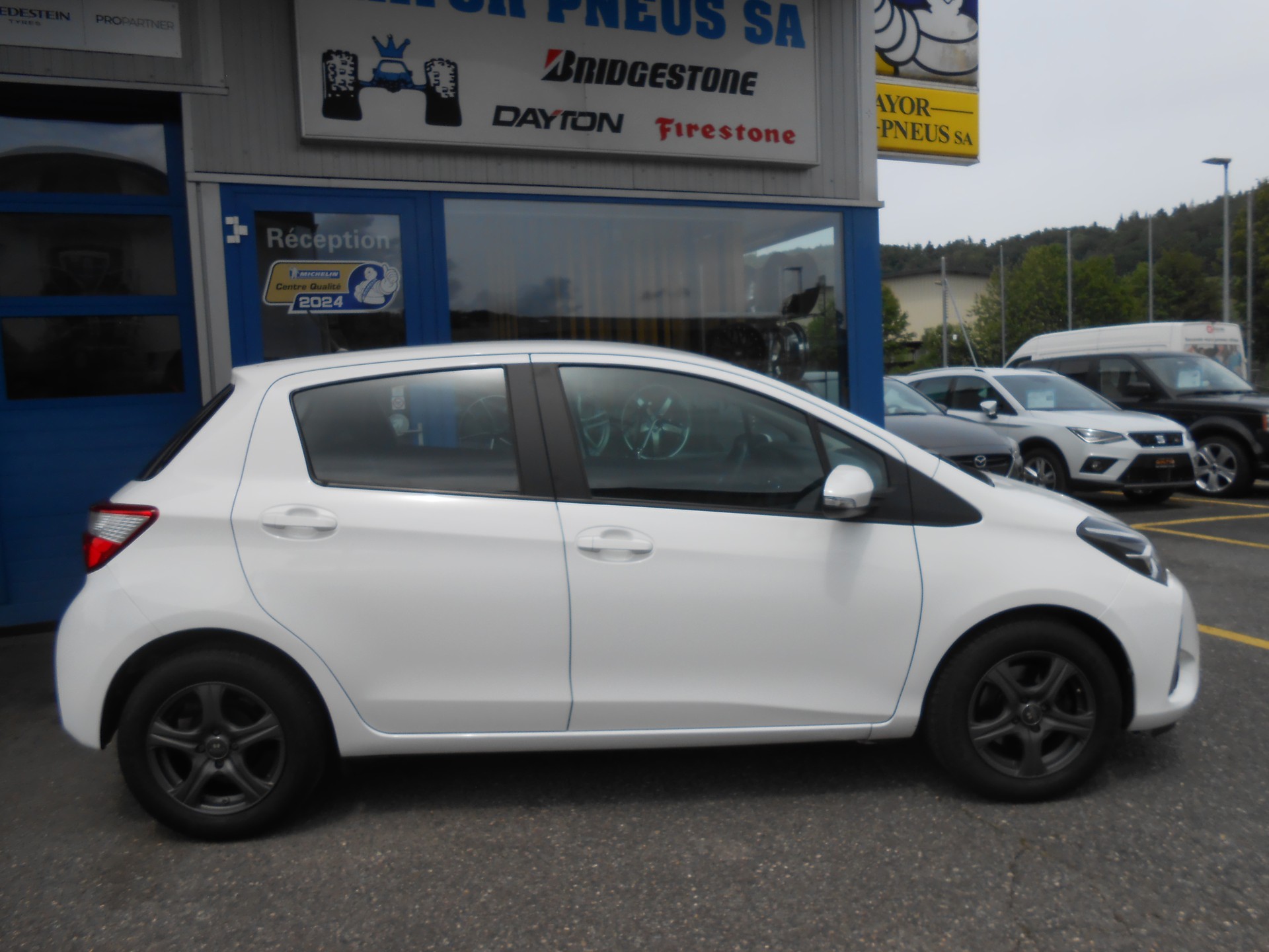 TOYOTA Yaris 1.5 Comfort-image-3