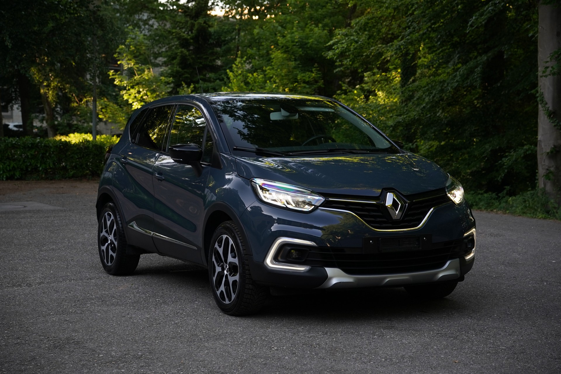 RENAULT Captur 1.2 T 16V Intens EDC