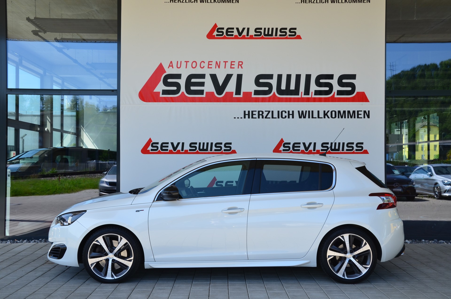 PEUGEOT 308 2.0 BlueHDI GT Automatic*Frisch ab MFK,1 Jahr oder 20000km Garantie auf Motor und Getriebe*-image-6
