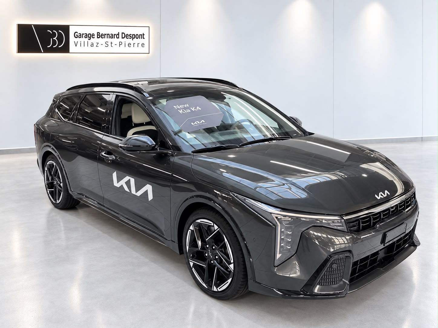 KIA K4 SW 1.6 T-GDi GT-Line-showroom-element-2