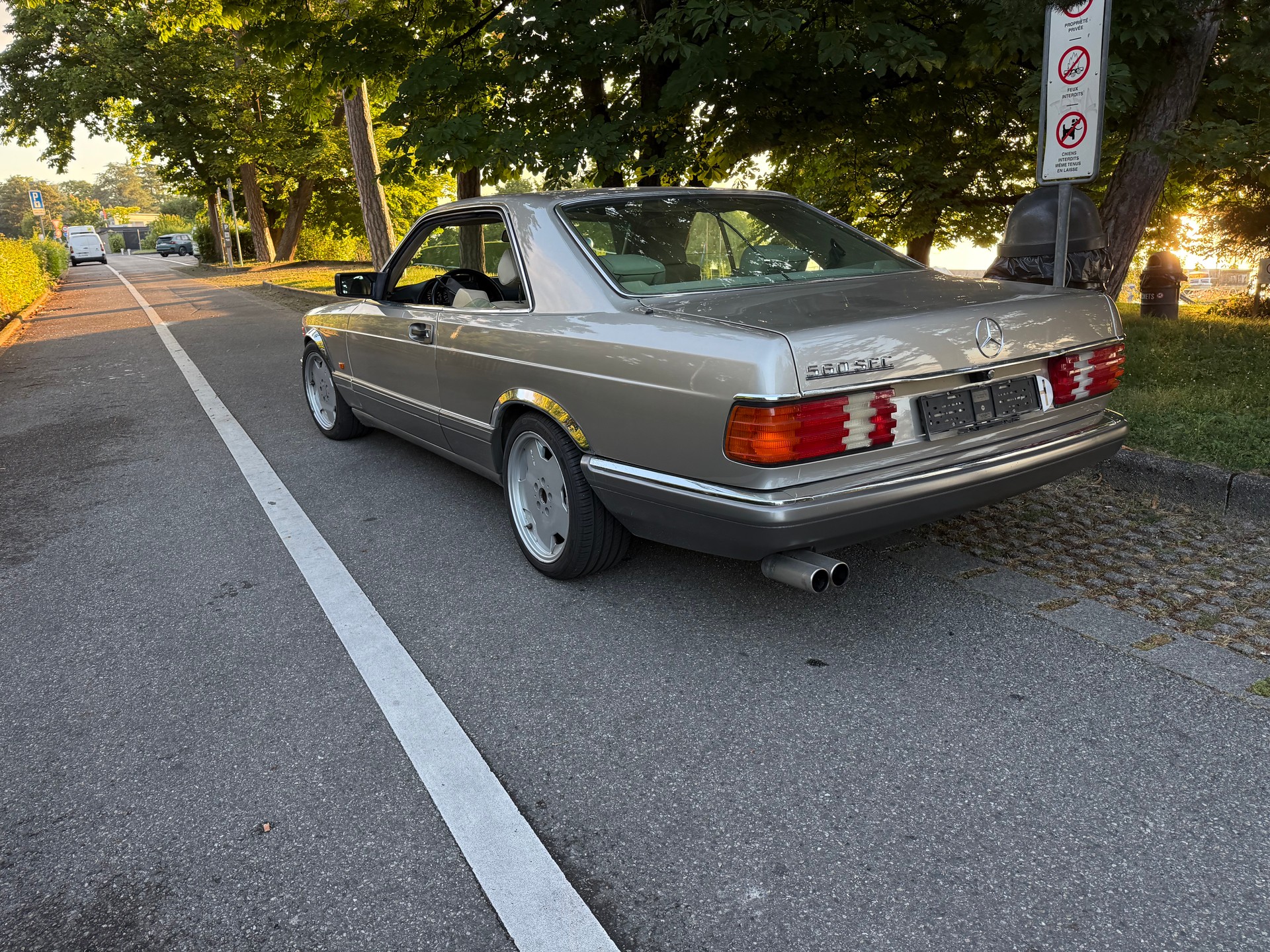 MERCEDES-BENZ 560 SEC Automatic-image-9