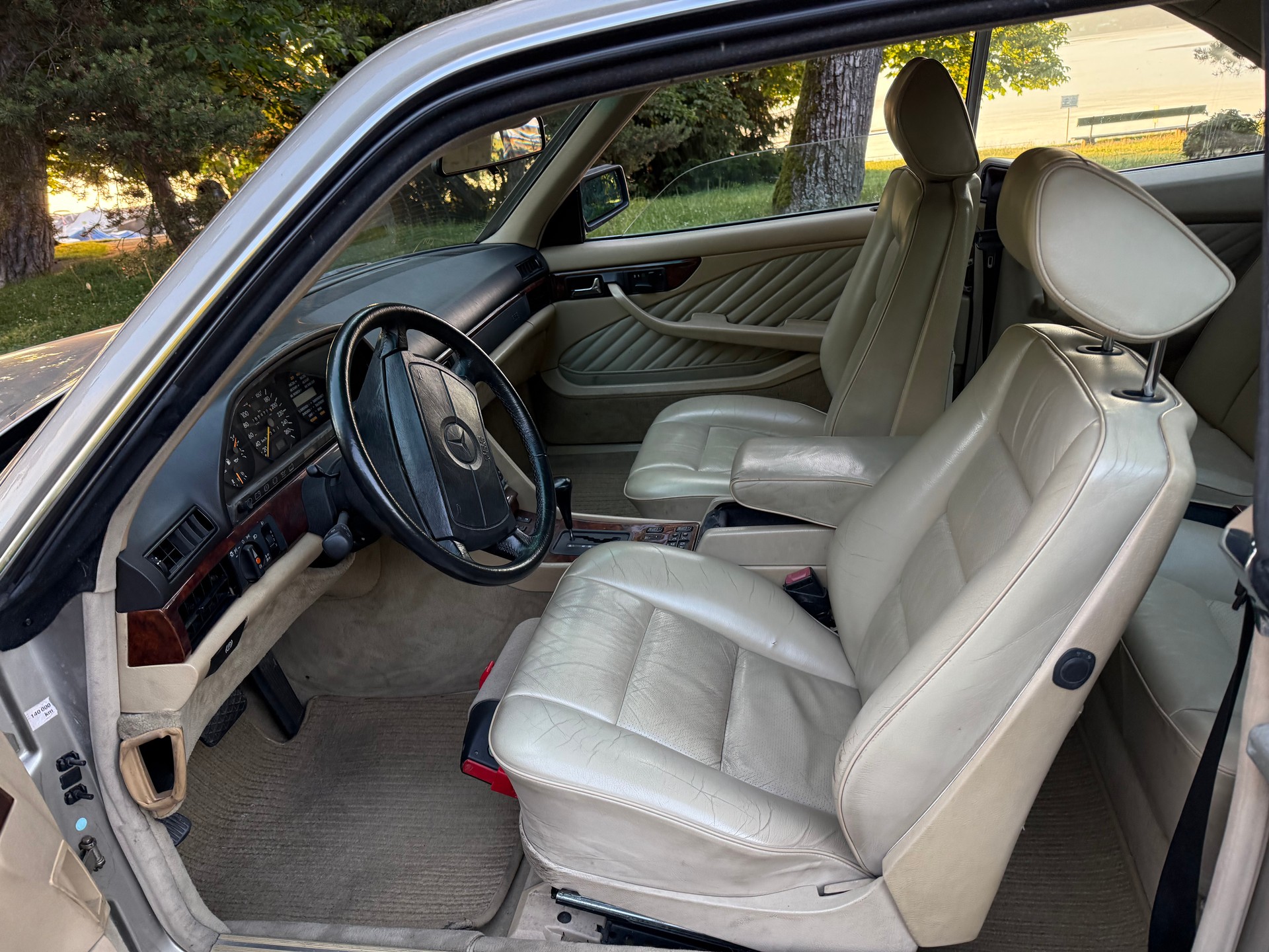 MERCEDES-BENZ 560 SEC Automatic-image-5
