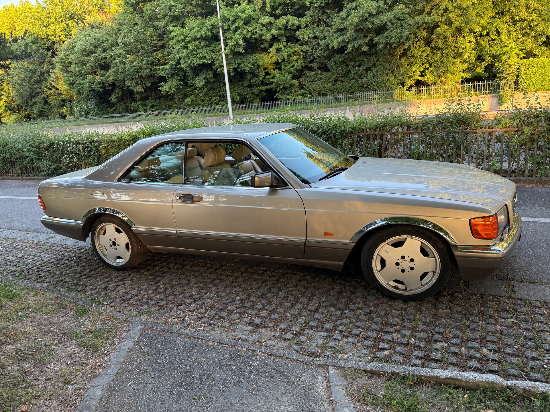 MERCEDES-BENZ 560 SEC Automatic-image-15