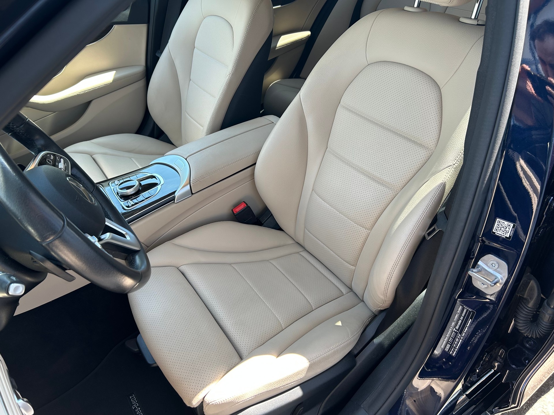 MERCEDES-BENZ C 200 Swiss Star 4M 9G-Tronic-image-7
