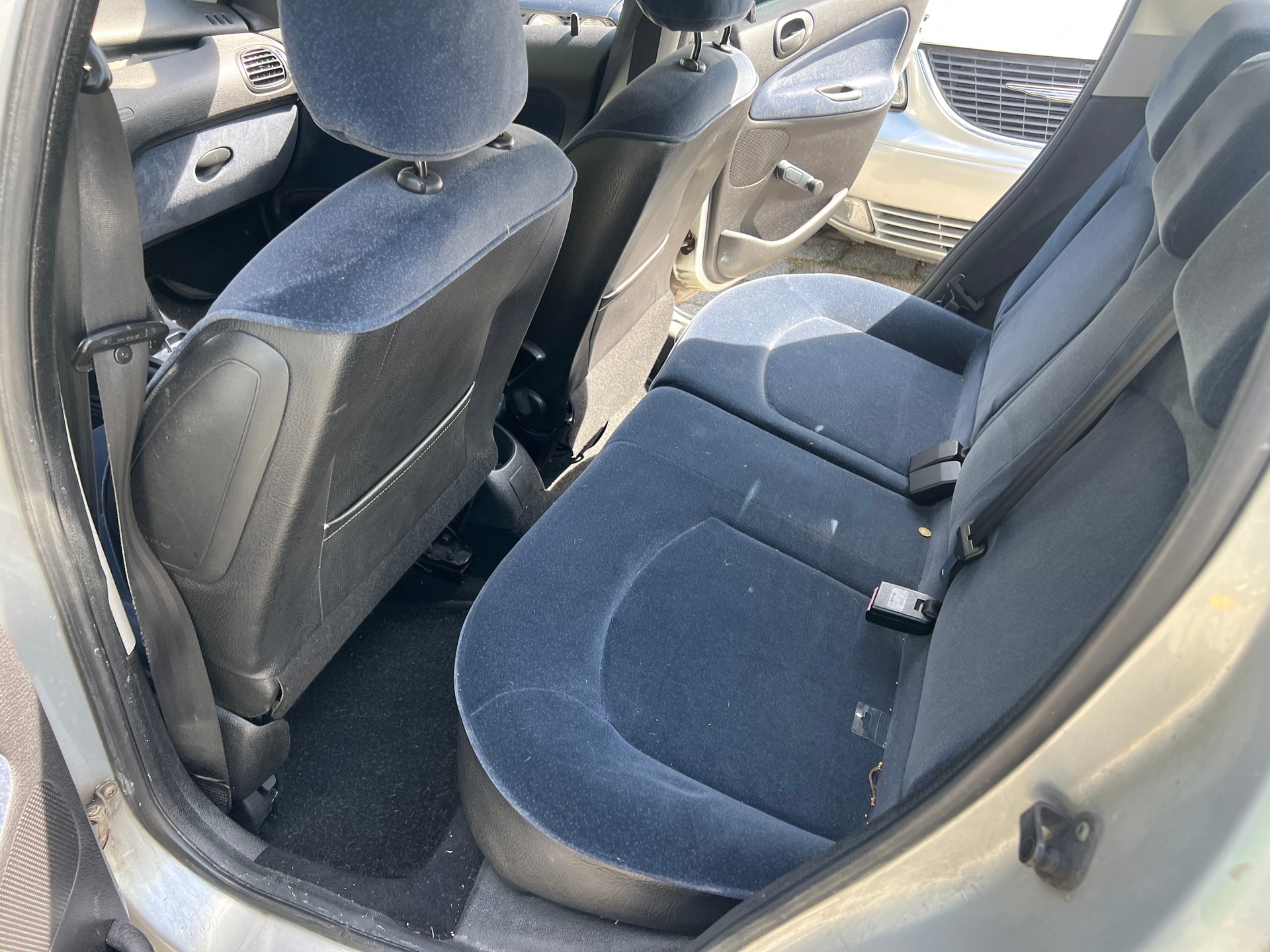 PEUGEOT 206 1.6 16V (XT) Premium-image-6