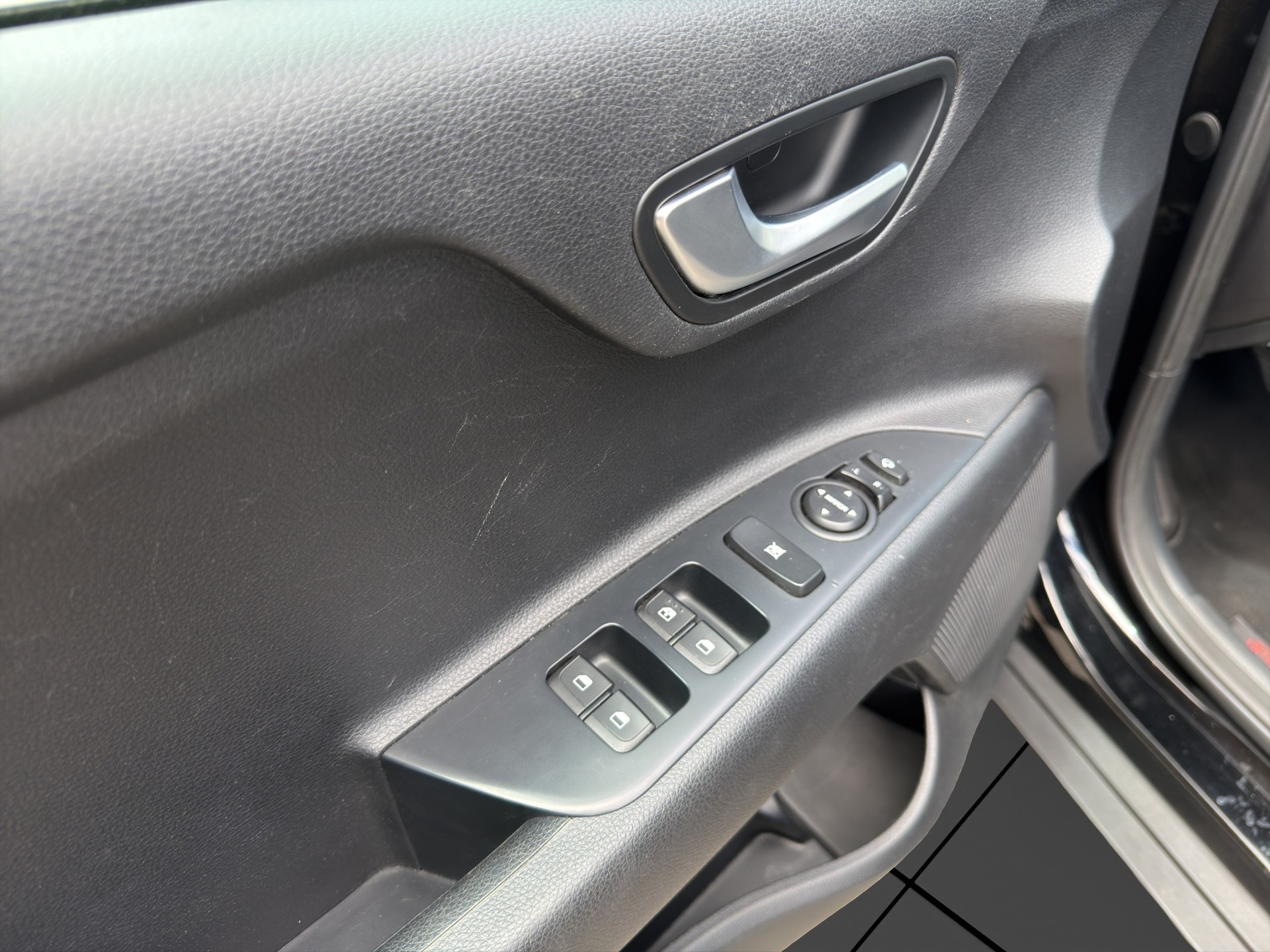 KIA Stonic 1.0 T-GDi-image-18