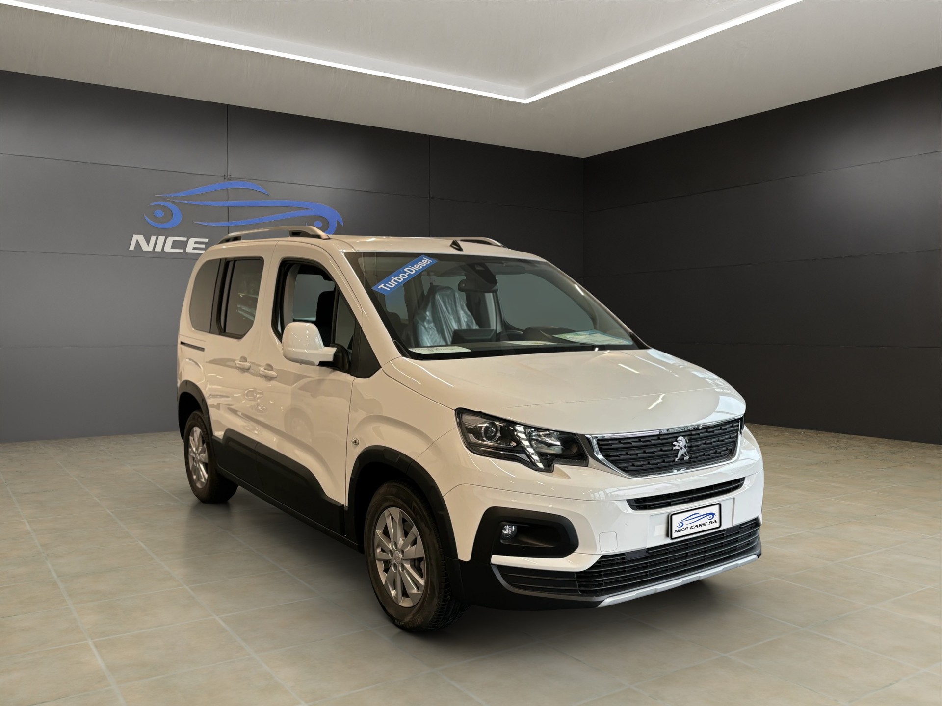 PEUGEOT Rifter 1.5 BlueHDi Allure Pack-image-1