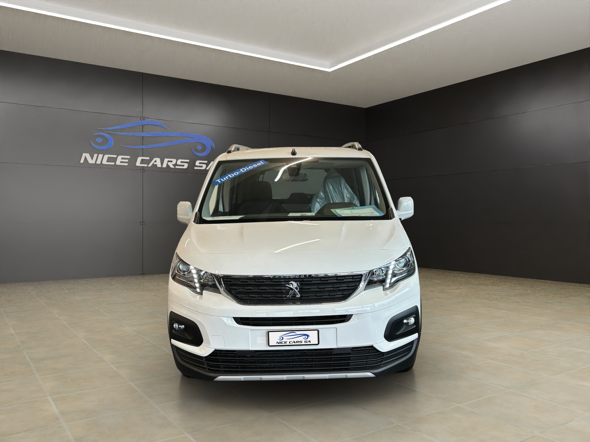 PEUGEOT Rifter 1.5 BlueHDi Allure Pack-image-3