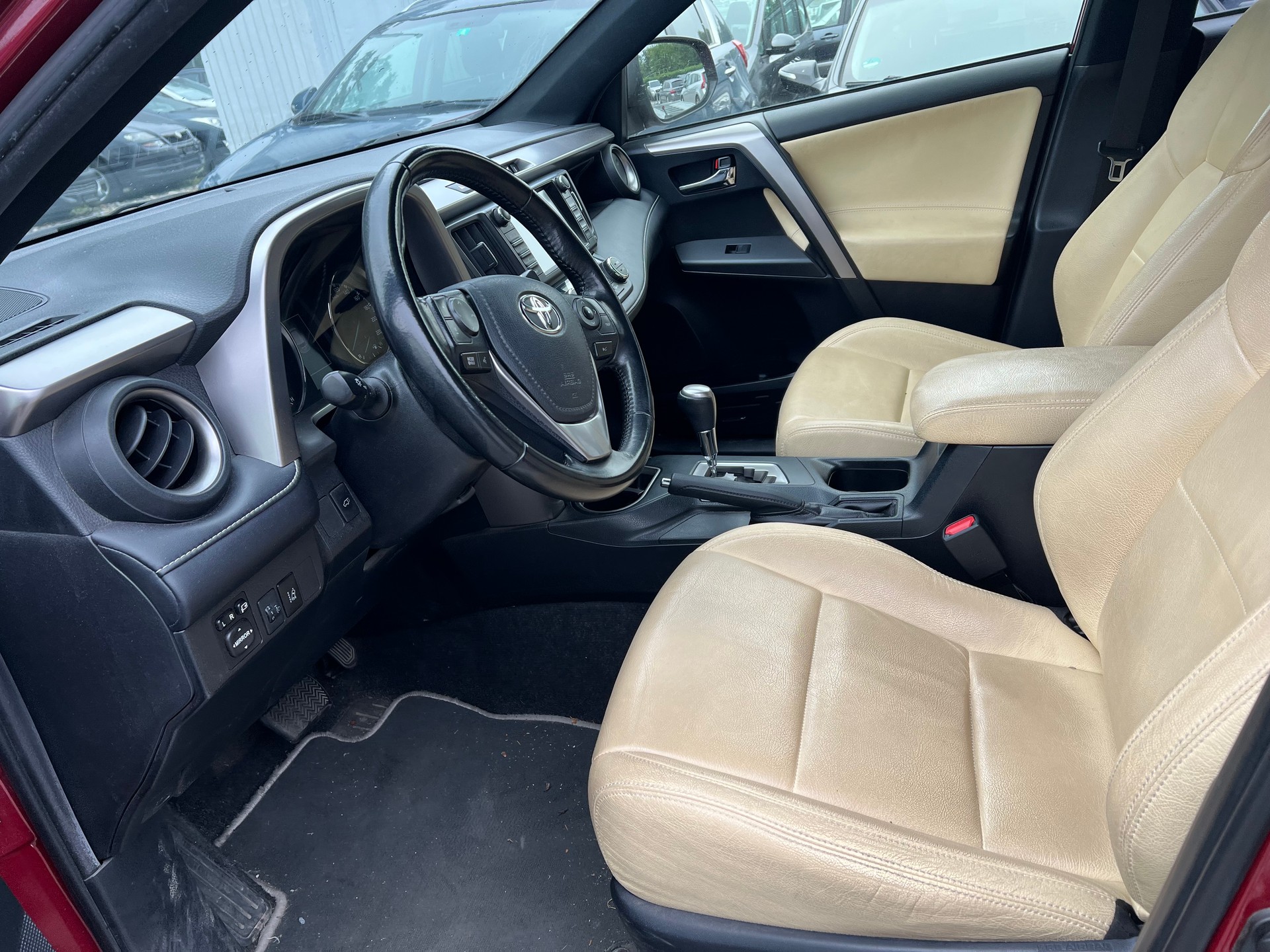 TOYOTA RAV-4 2.5 HSD Premium e-CVT 2WD-image-8