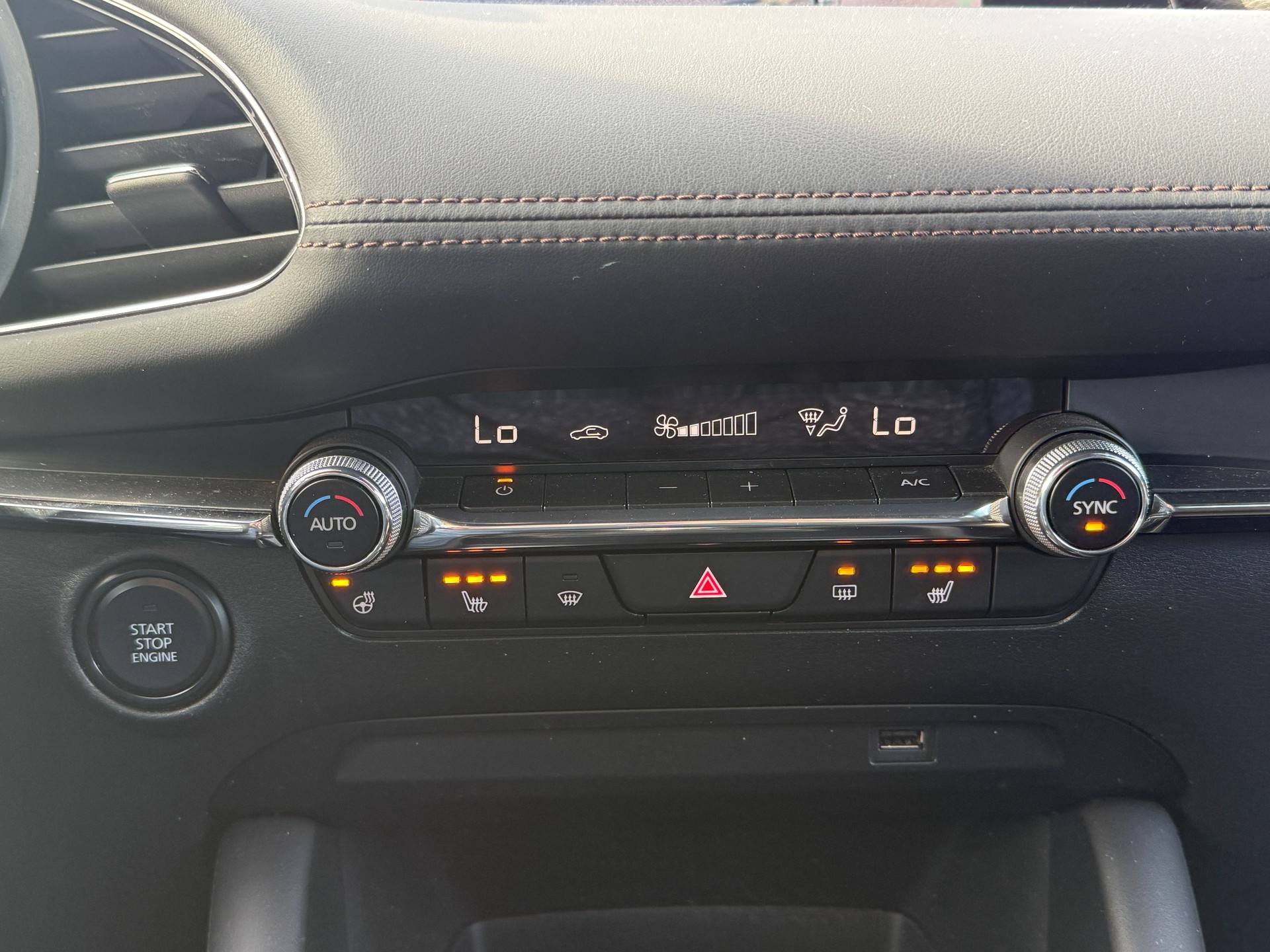 MAZDA 3 Hatchback SKYACTIV-G M Hybrid 122 Ambition Automat-image-23