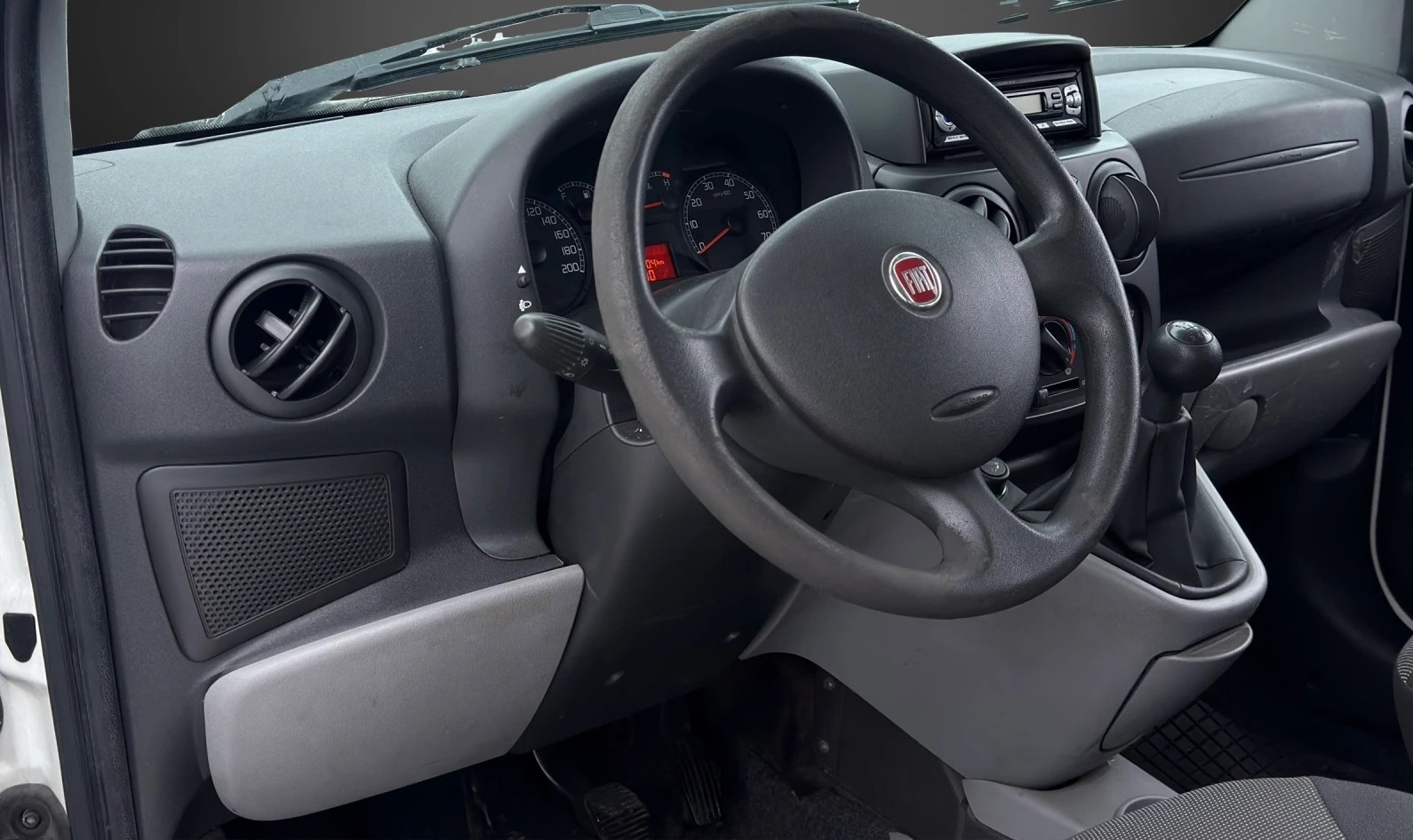 FIAT Doblò 1.3 JTD Active-image-7
