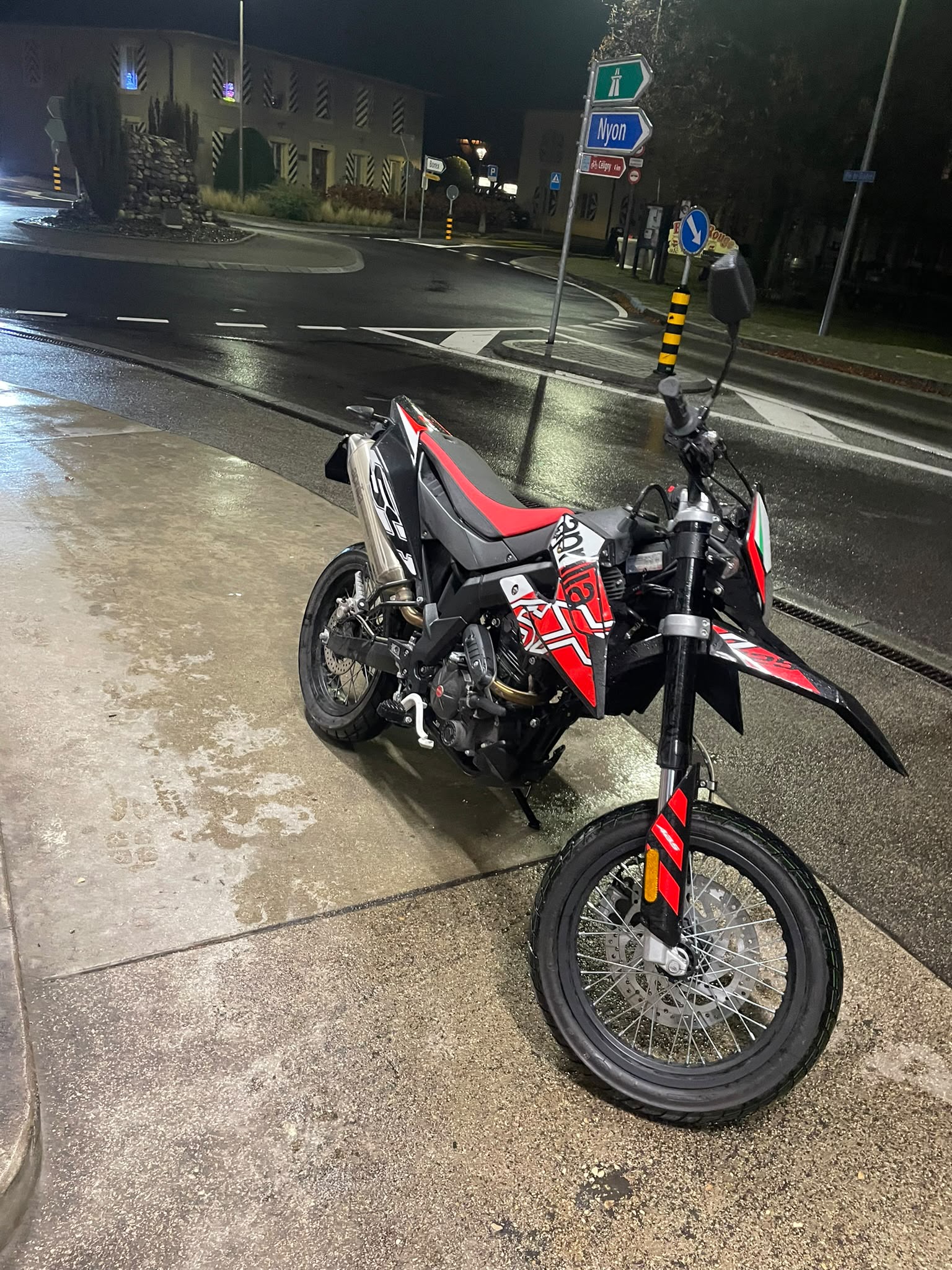 APRILIA SX 125-image-1