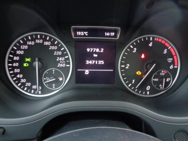 MERCEDES-BENZ B 200 CDI-image-10