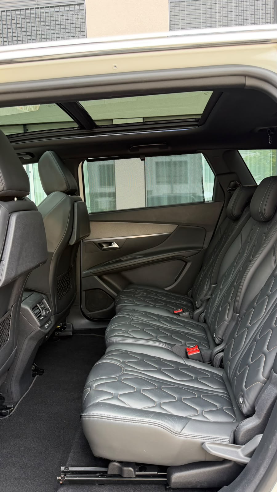 PEUGEOT 5008 2.0 BlueHDi GT EAT-image-5