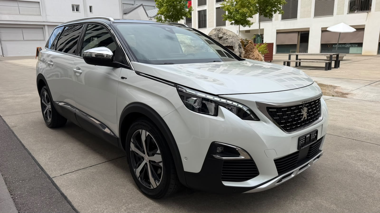 PEUGEOT 5008 2.0 BlueHDi GT EAT-image-22