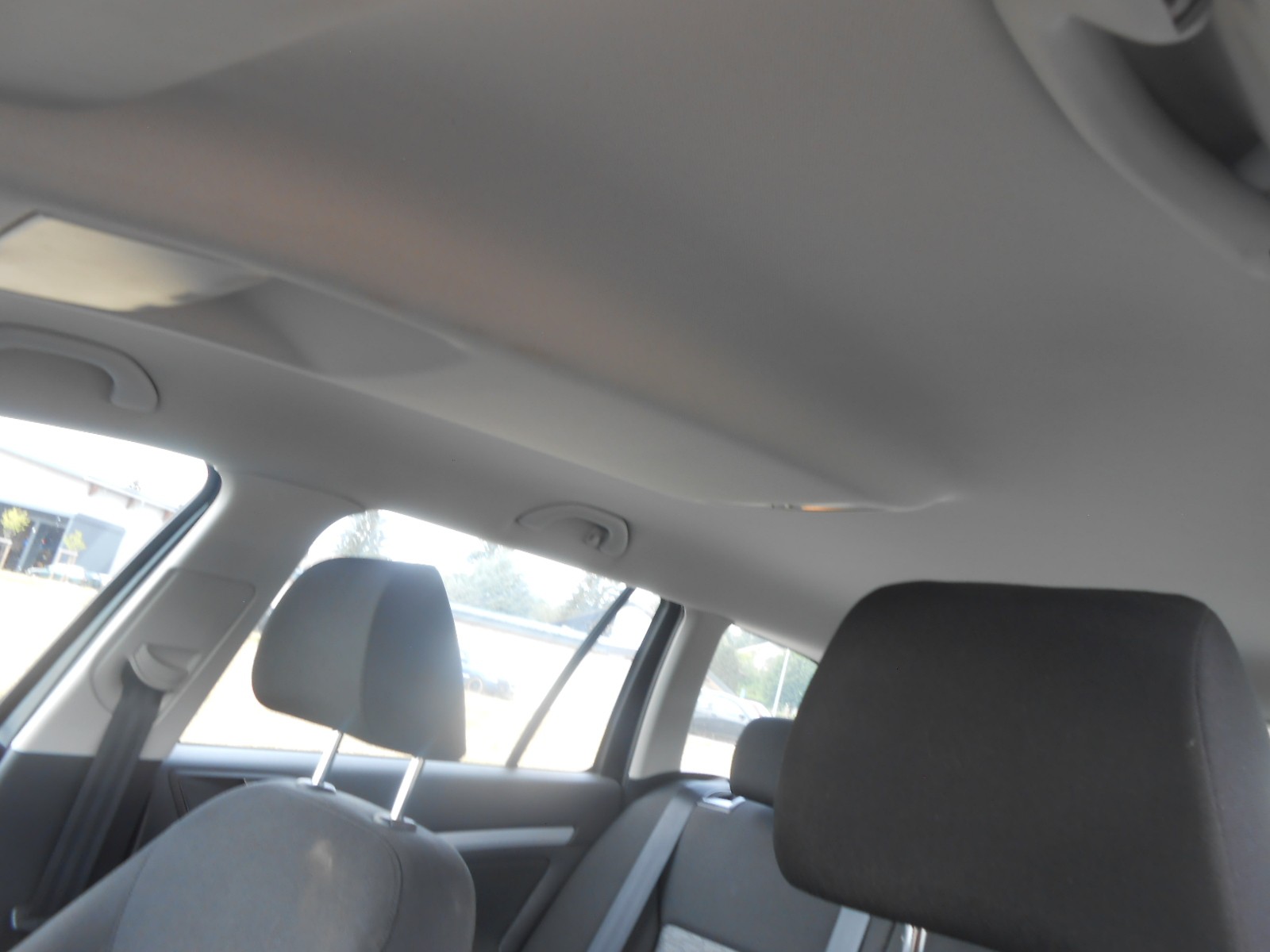 SKODA Octavia Combi 1.8 TSI Adventure 4x4-image-12