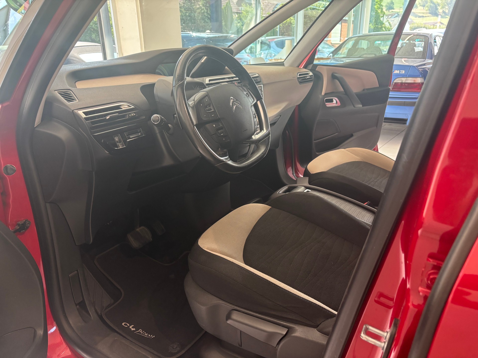CITROEN C4 Picasso 1.6 e-HDi Attraction ETG6-image-8