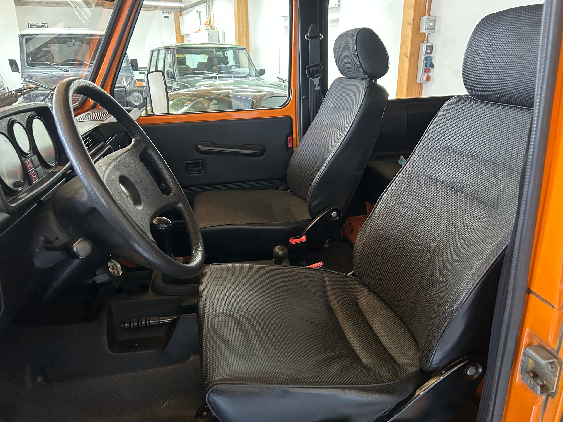 MERCEDES-BENZ Puch G (230 GE SW) Schweizer Ausführung-image-10