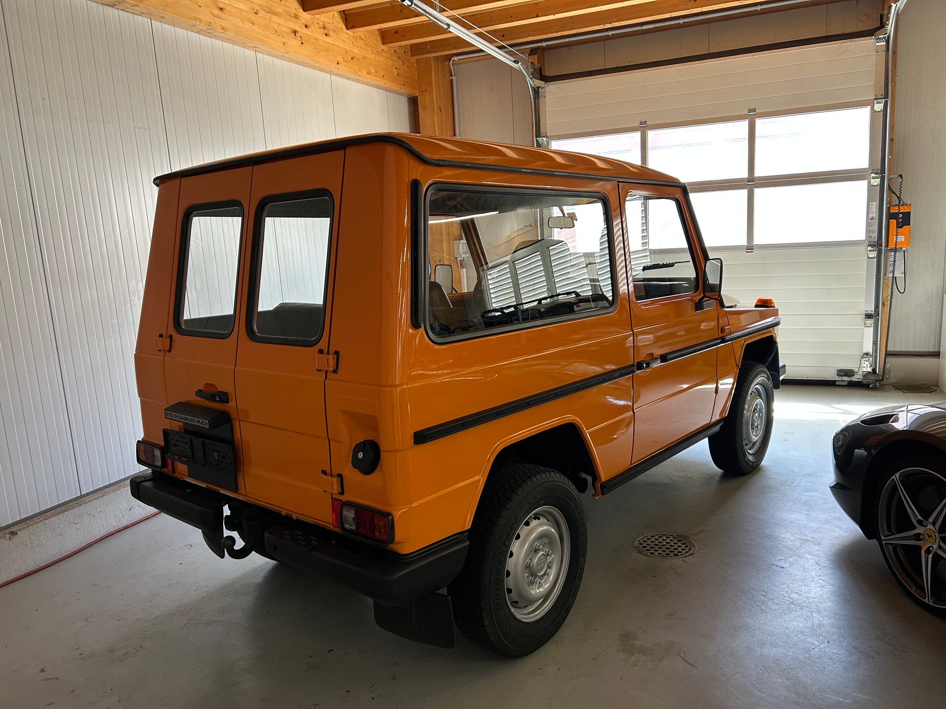 MERCEDES-BENZ Puch G (230 GE SW) Schweizer Ausführung-image-5