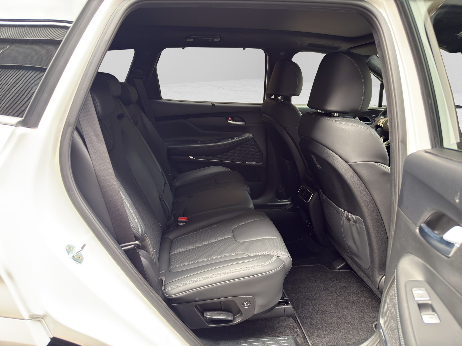 HYUNDAI Santa Fe 1.6 HEV Vert 4WD-image-19