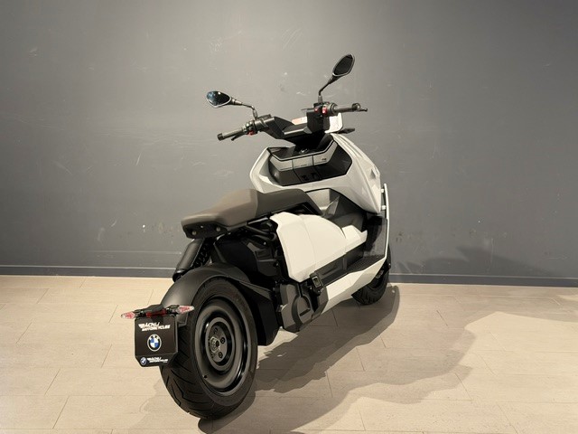 BMW CE 04-image-5