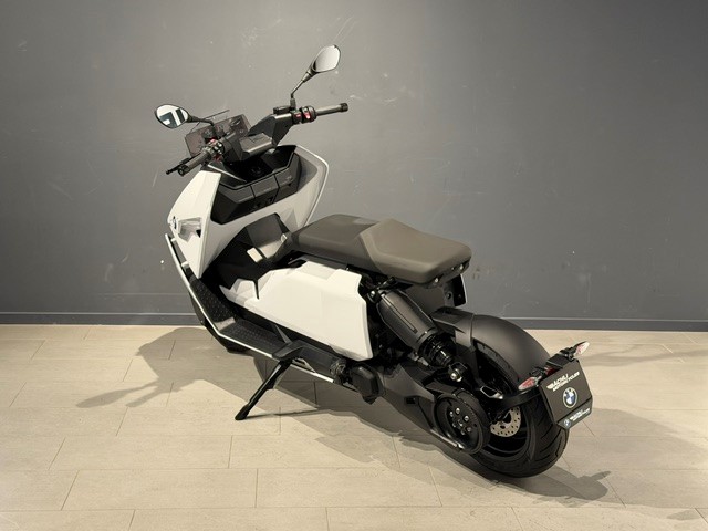 BMW CE 04-image-4
